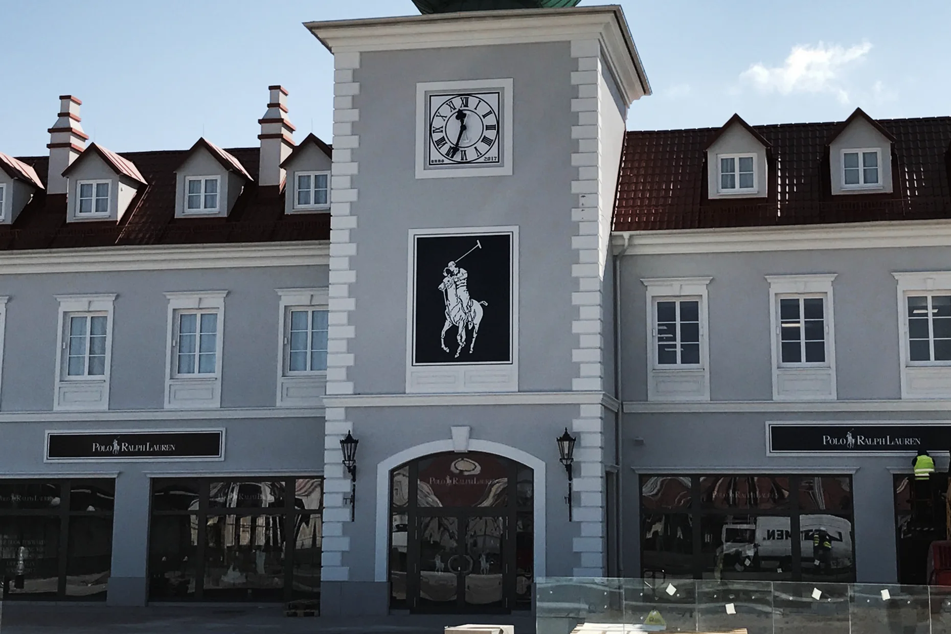 Beschilderung am Designer Outlet Parndorf