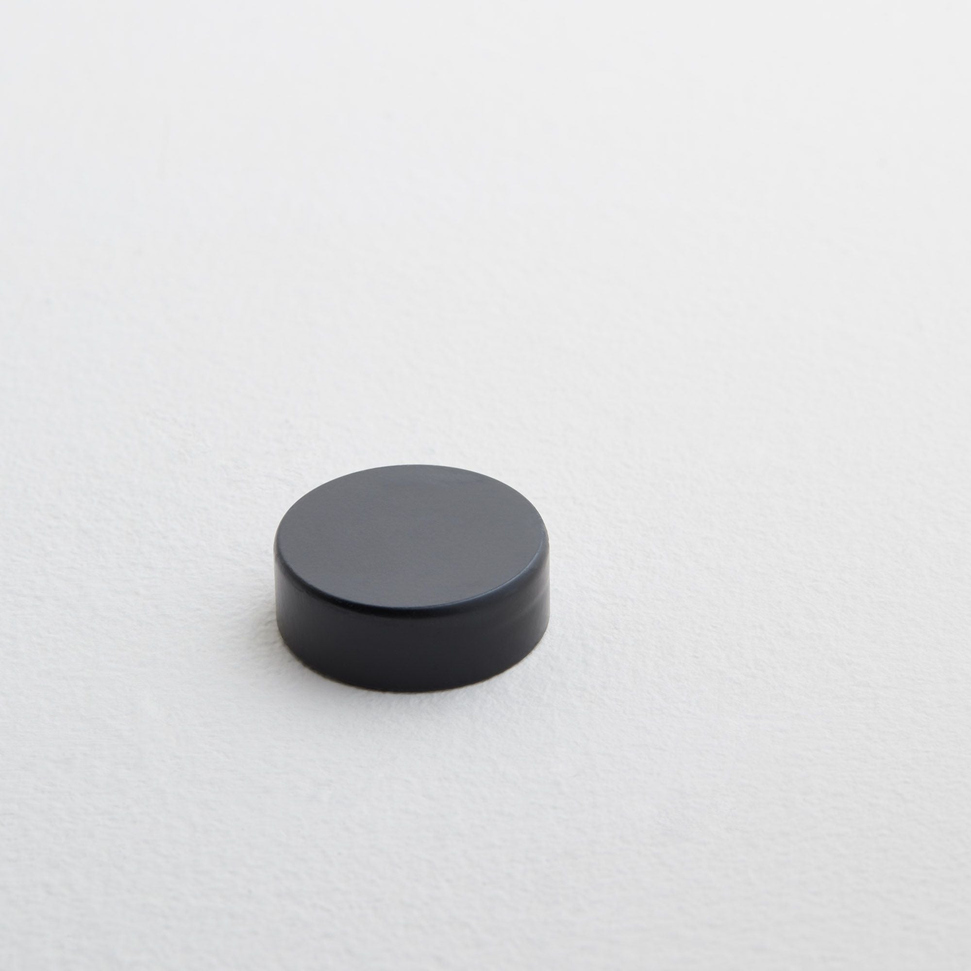Embout cylindrique ALMA noir mat