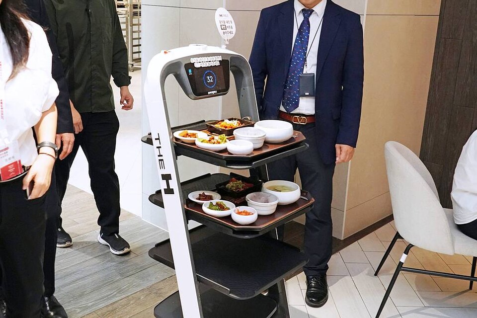 디에이치자이개포의 입주민 대상 식음(F&B) 서비스. [사진=우리관리]