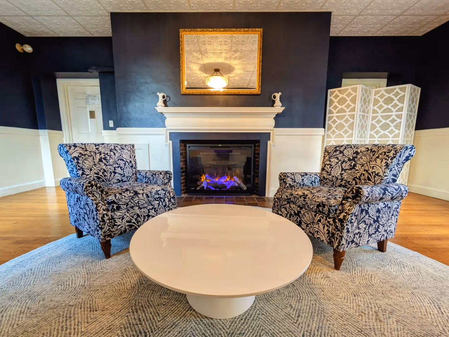 A photo of the Richard Rohr Reading Room at Rolling Ridge