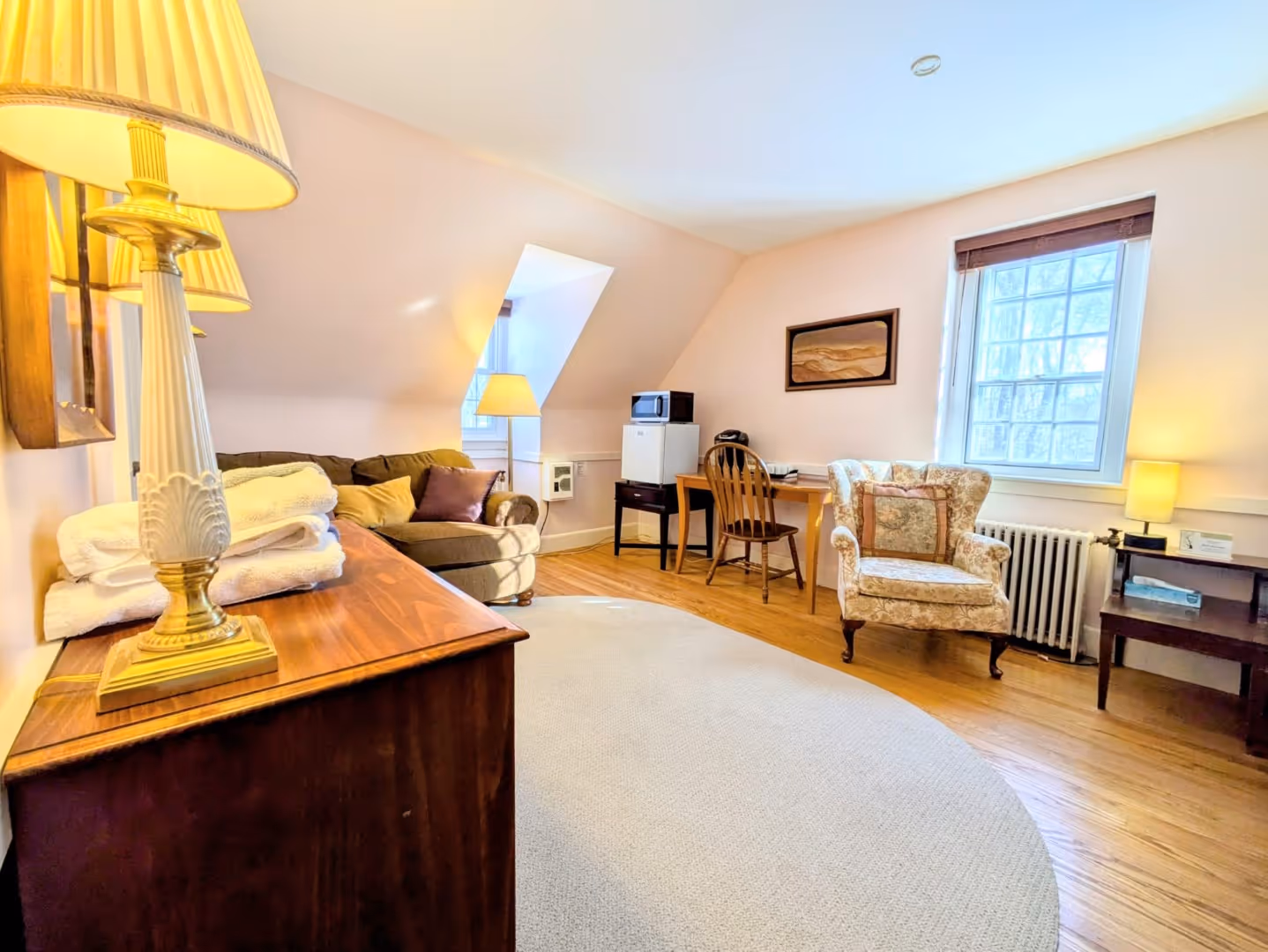 Rolling Ridge Merton Room from entrance