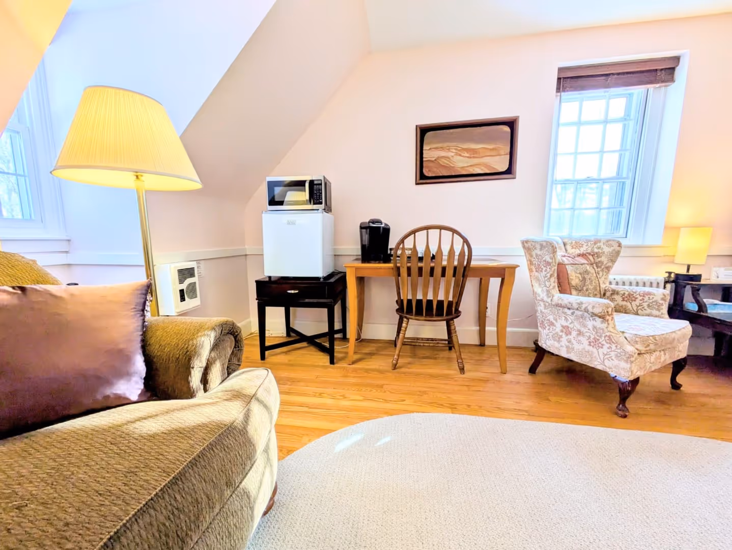 Rolling Ridge Merton Room back corner