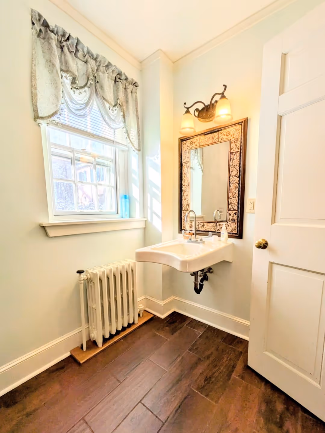 Rolling Ridge MH Room 13 bathroom sink