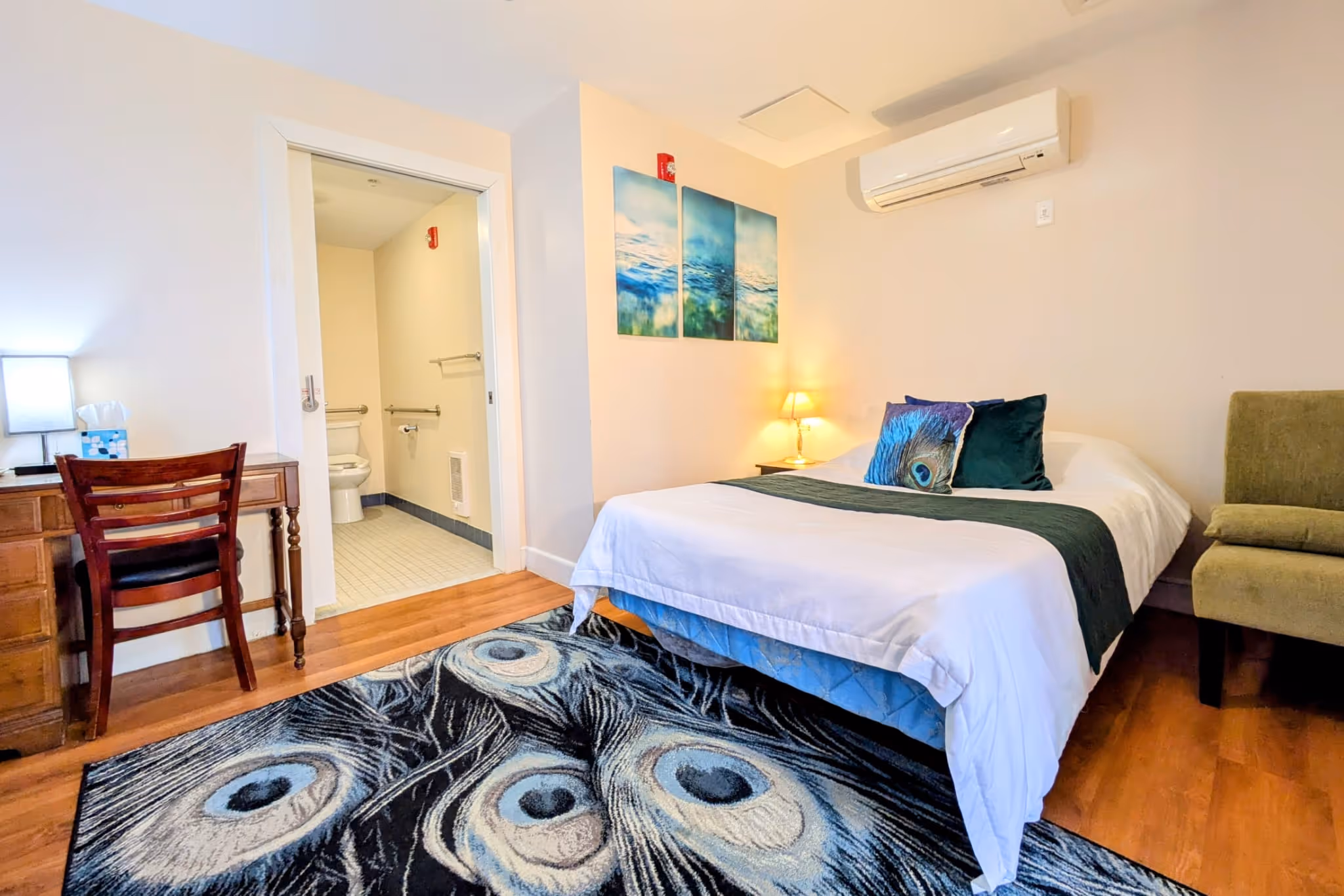 Rolling Ridge Carriage House Room 10