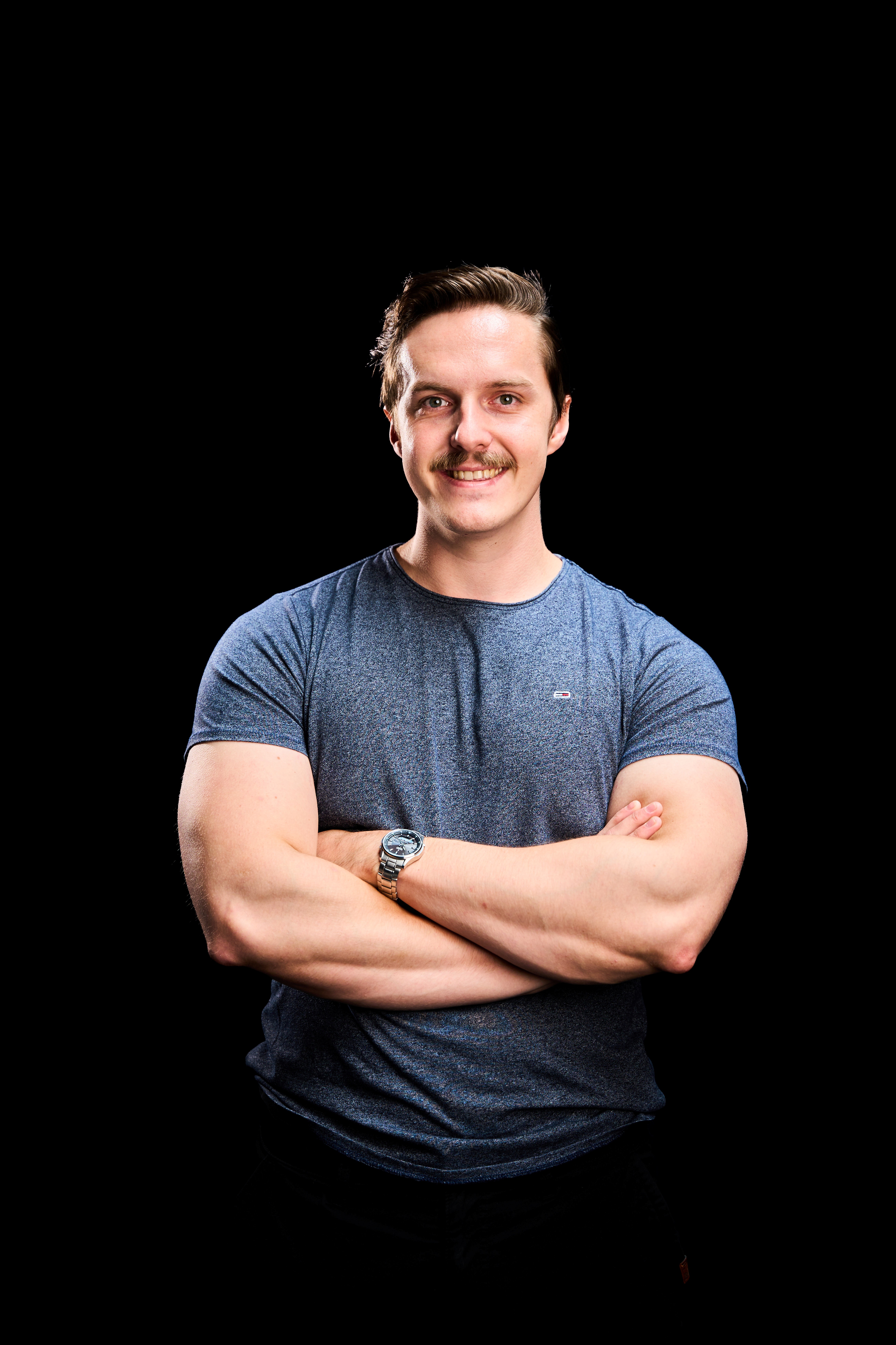 A profile picture of Tibo Van Uffelen against a dark background