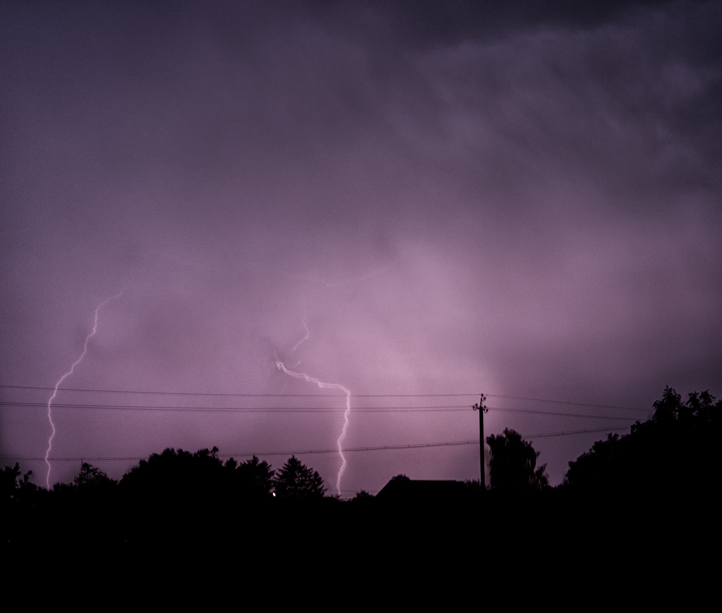 Orages : trois départements en vigilance orange vendredi soir