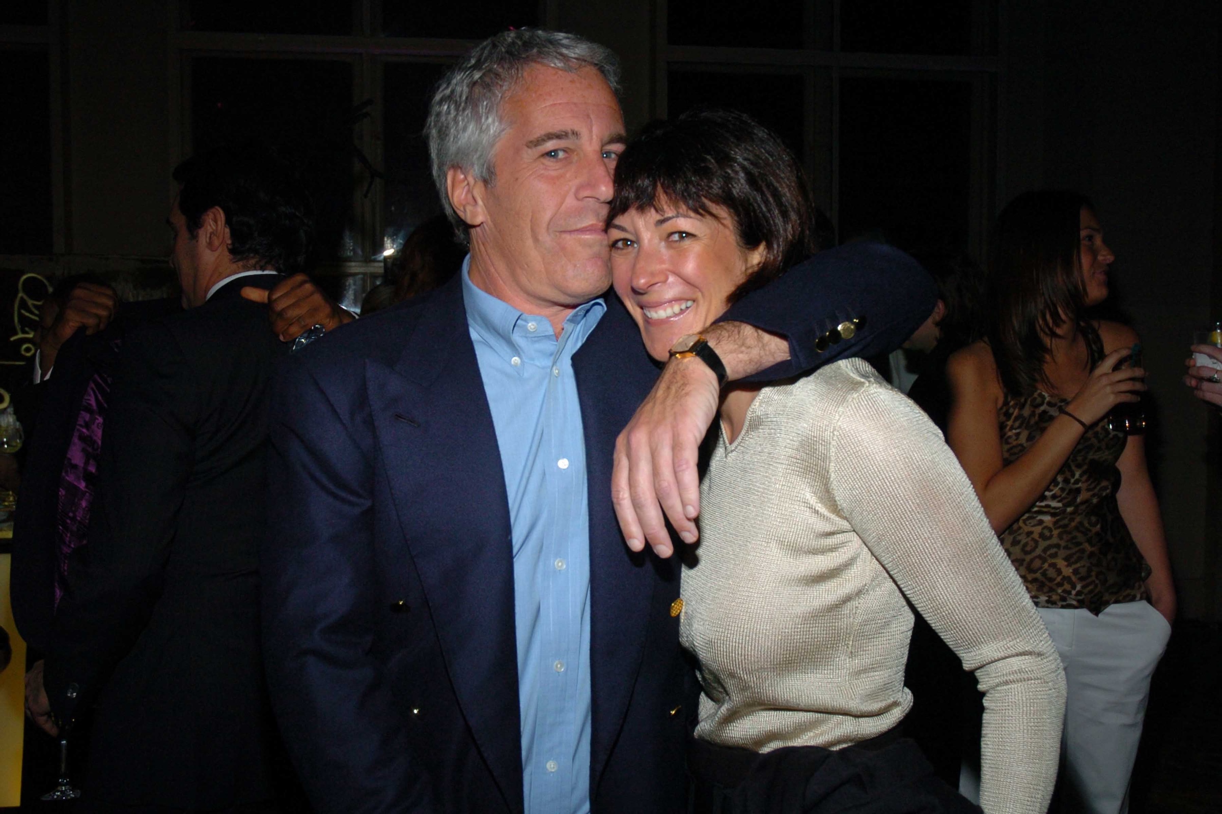 Un haut responsable du gouvernement Trump rencontre la complice d'Epstein