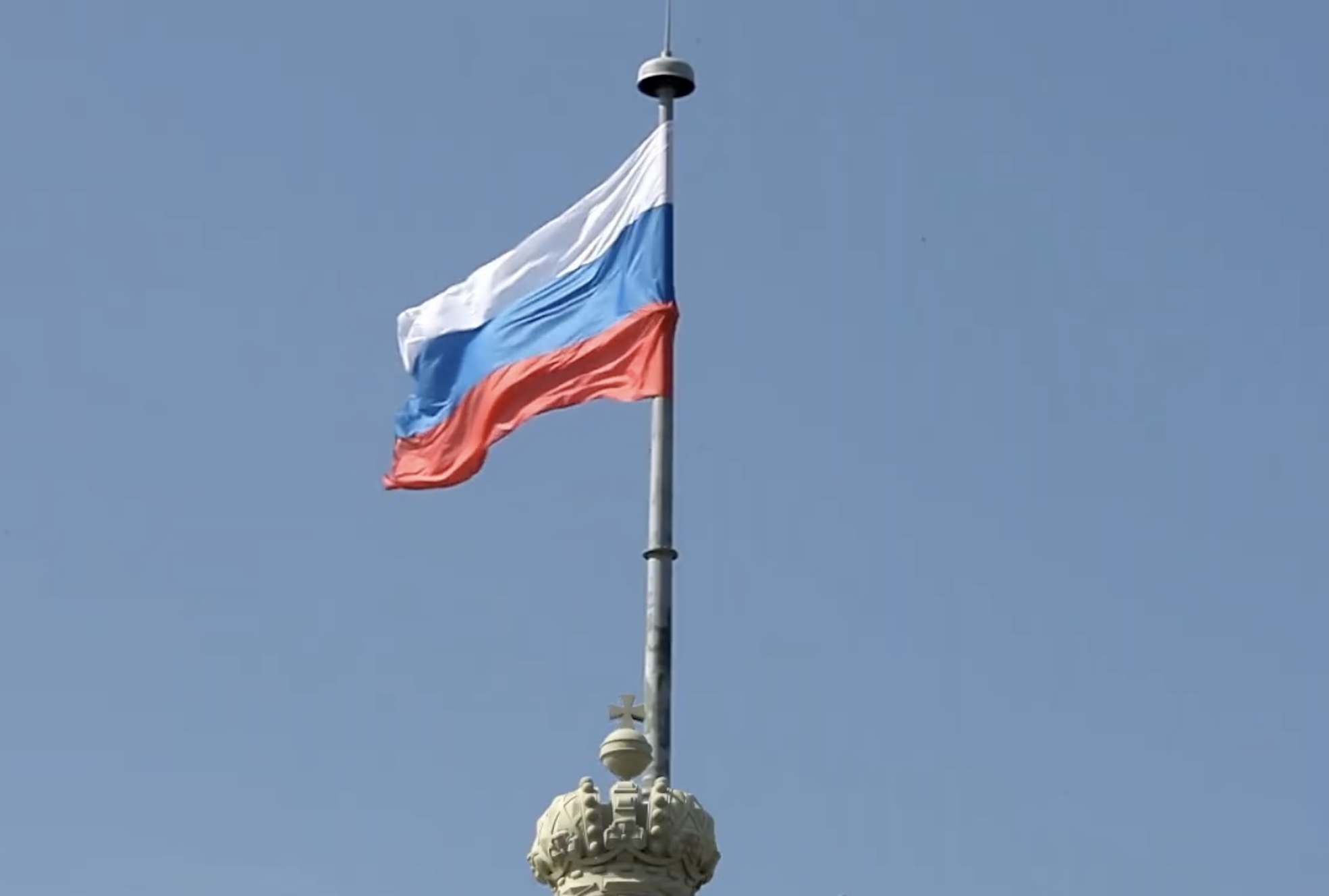 En Russie, l’ONG Reporters sans frontières a été classée “indésirable”, la France exprime sa “consternation”
