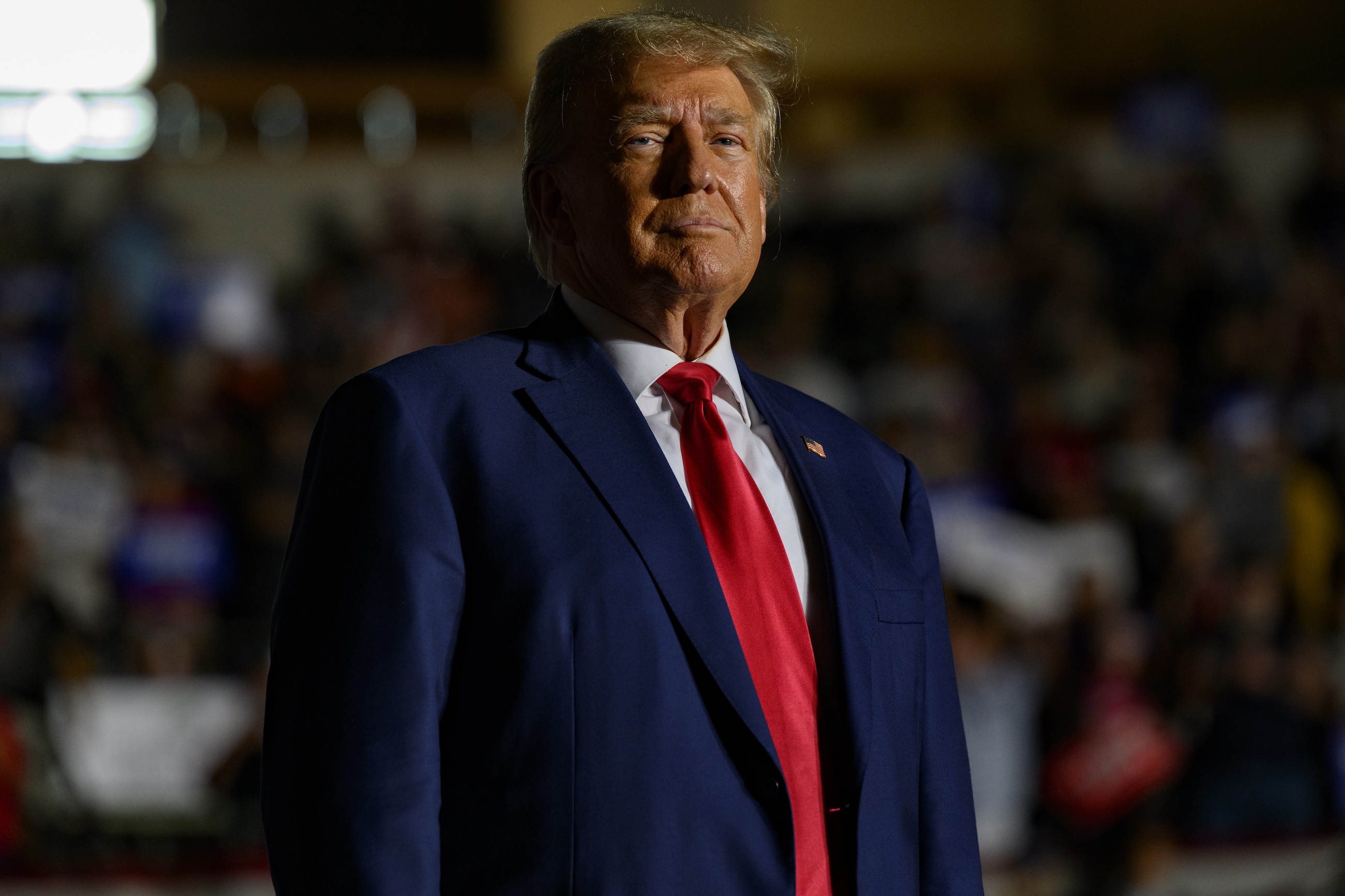 Trump obtient une victoire judiciaire en échappant à une très lourde amende