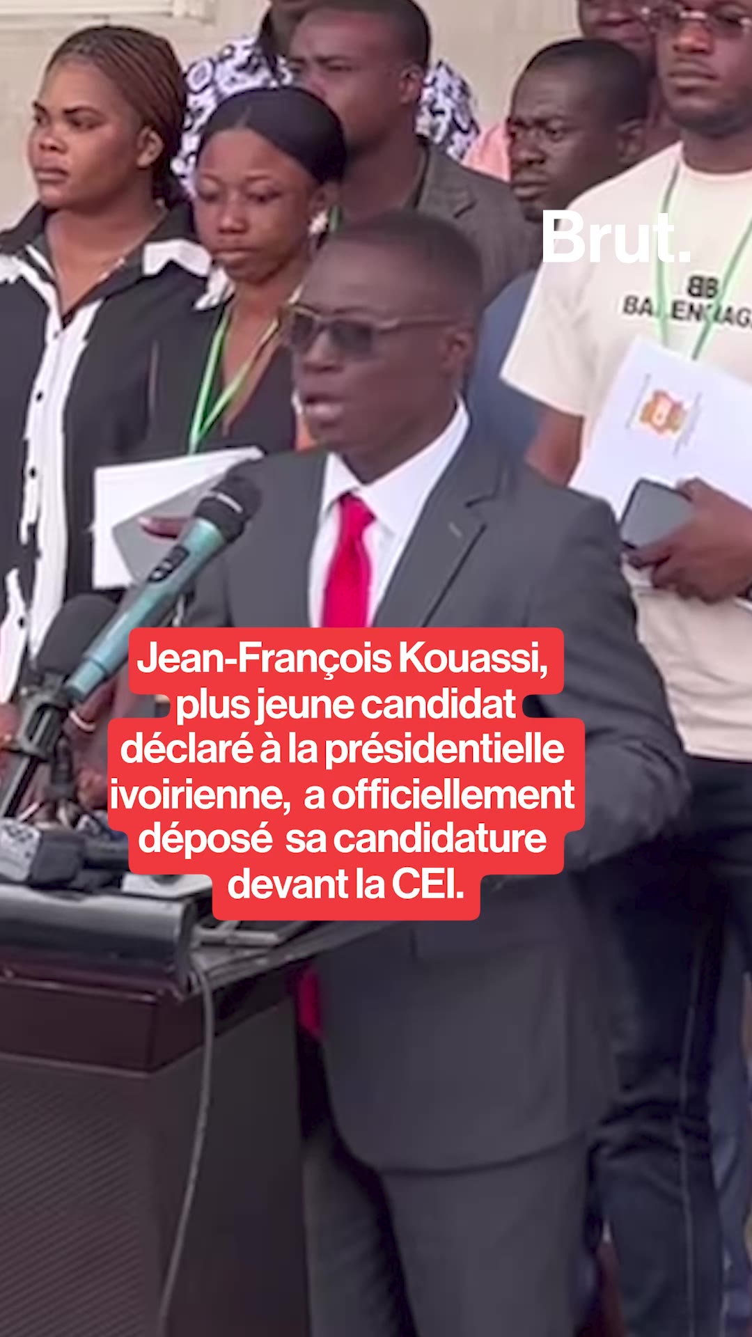 jean-francois-kouassi-le-candidat-des-jeunes-depose-sa-candidature-a-la-cei