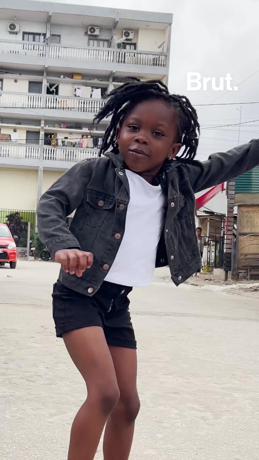 un-apres-midi-avec-eliora-la-petite-danseuse-de-yopougon