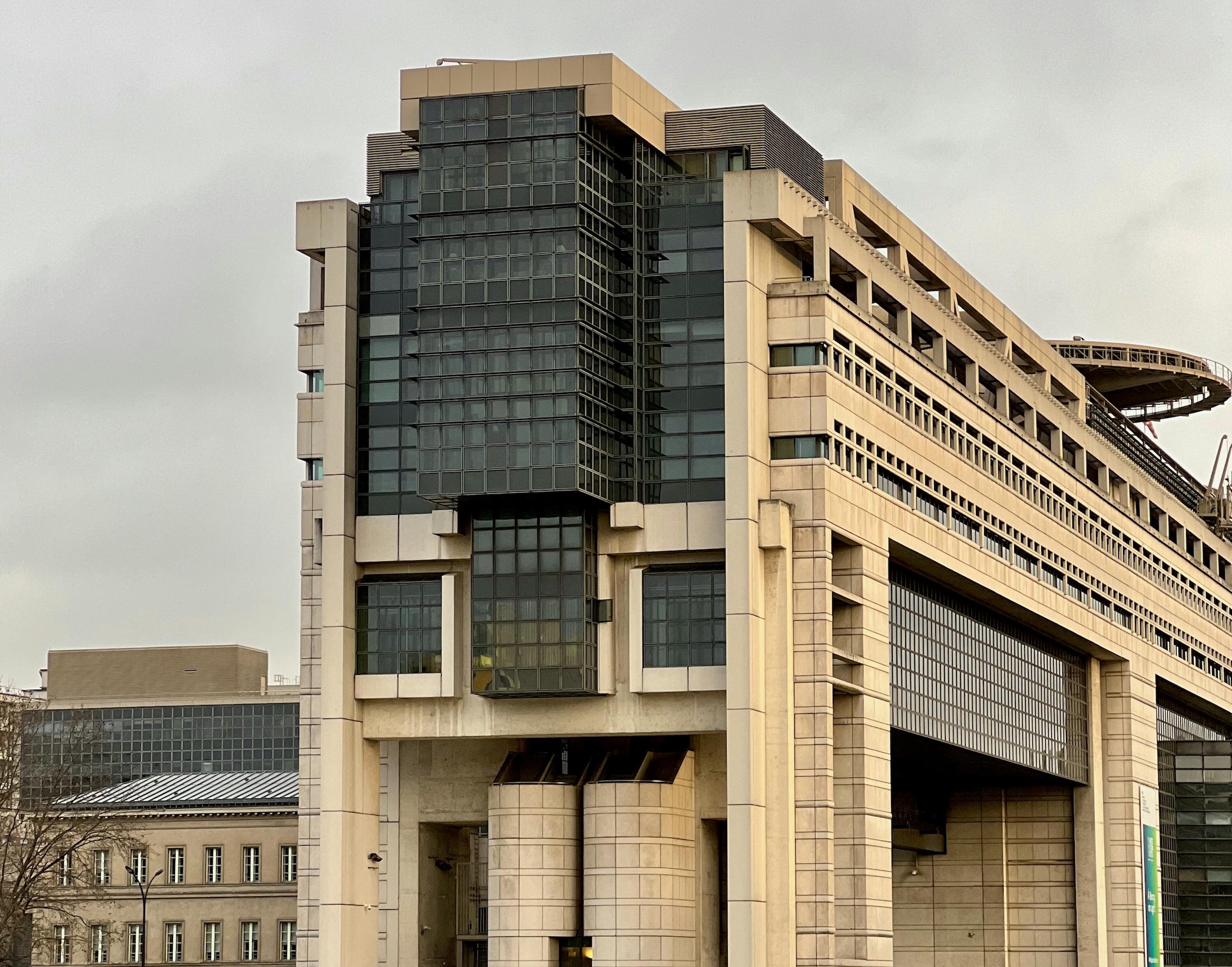La dégradation de la note française est "d'abord une responsabilité politique", pour la fédération bancaire