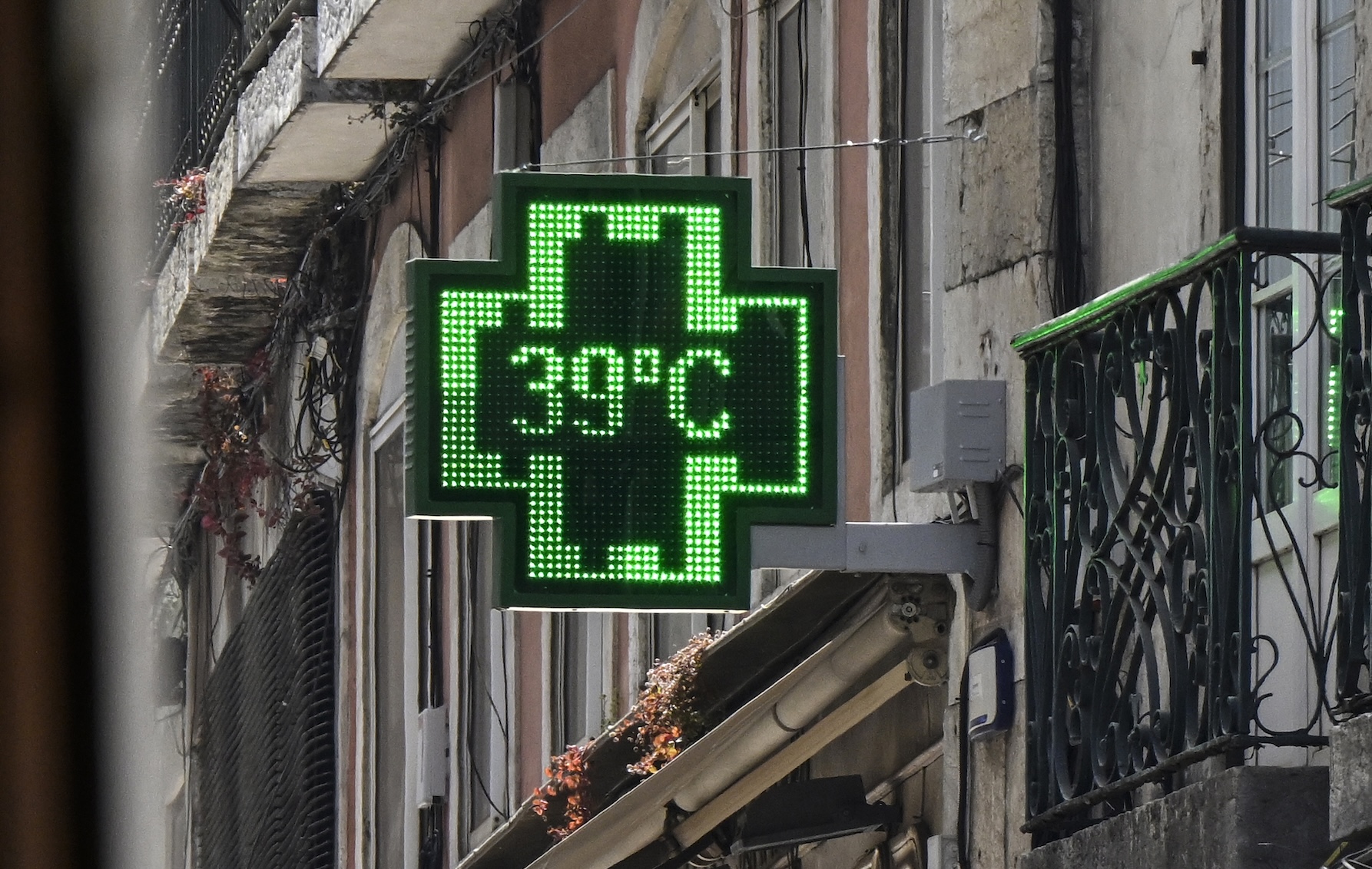 La météo extrême de l'été 2025 a coûté 43 milliards d'euros à l'Europe, estime une étude