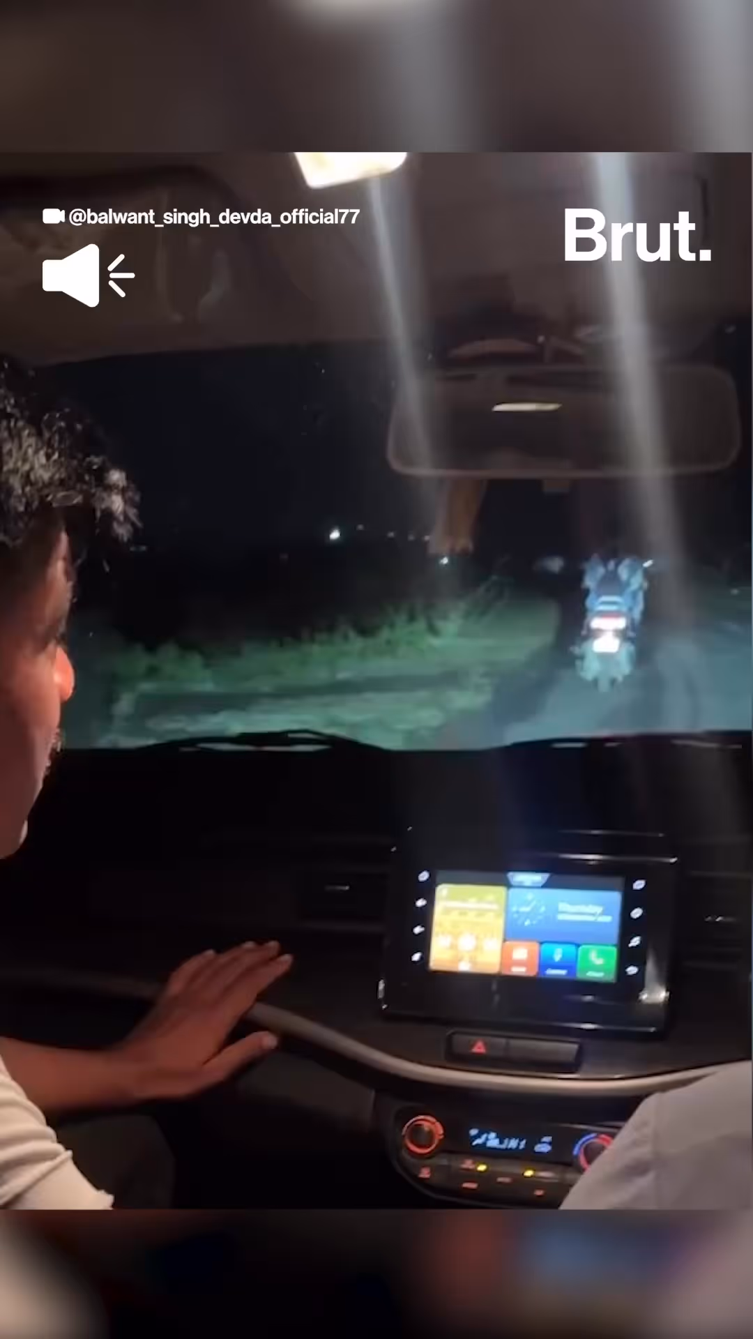 this-is-what-he-did-when-he-saw-a-young-girl-on-road