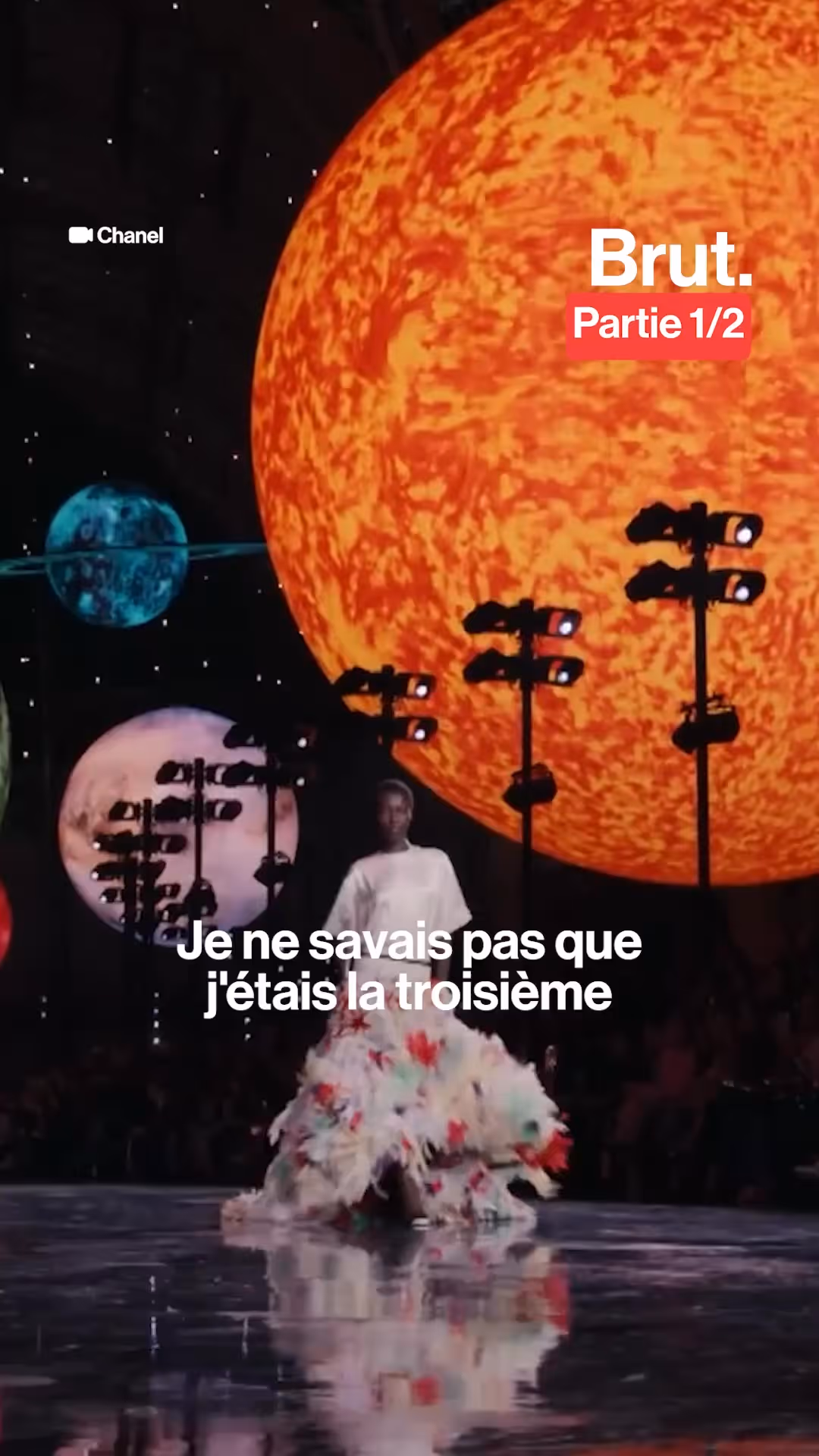 chanel-interview-d-awar-la-mannequin-qui-a-close-le-show