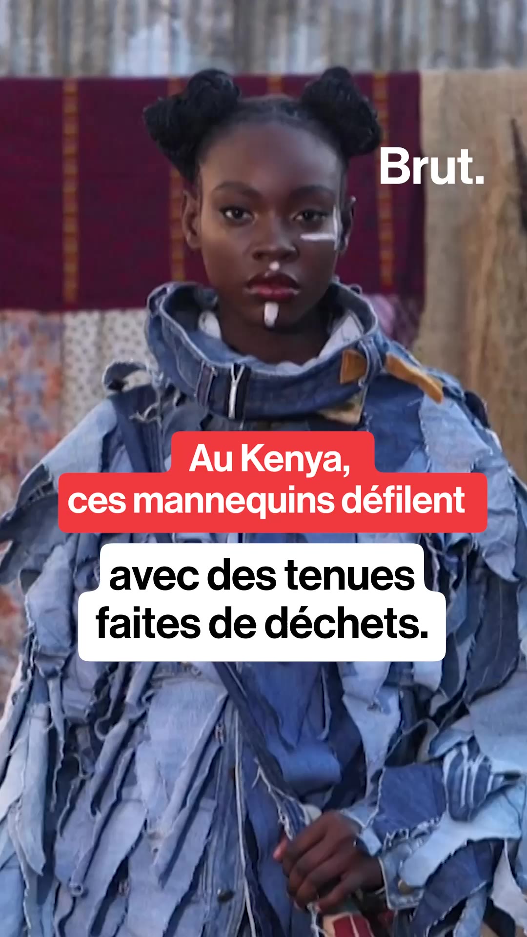 Kenya : ils défilent avec des vêtements “inutilisables”
