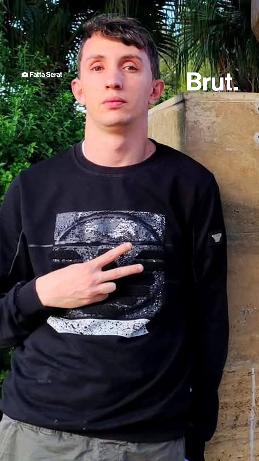 algerie-le-militant-mohamed-tadjadit-surnomme-le-poete-du-hirak-condamne-a-cinq-ans-de-prison-pour-apologie-du-terrorisme