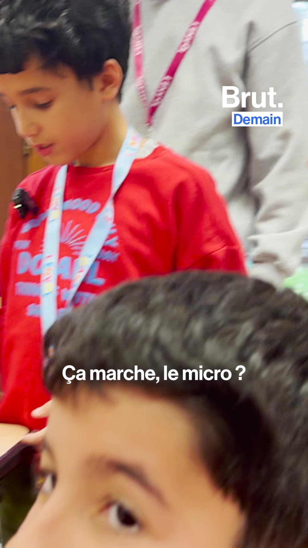 BRUT. DEMAIN — Avec l'association L'envol qui organise des colonies de vacances médicalisées.