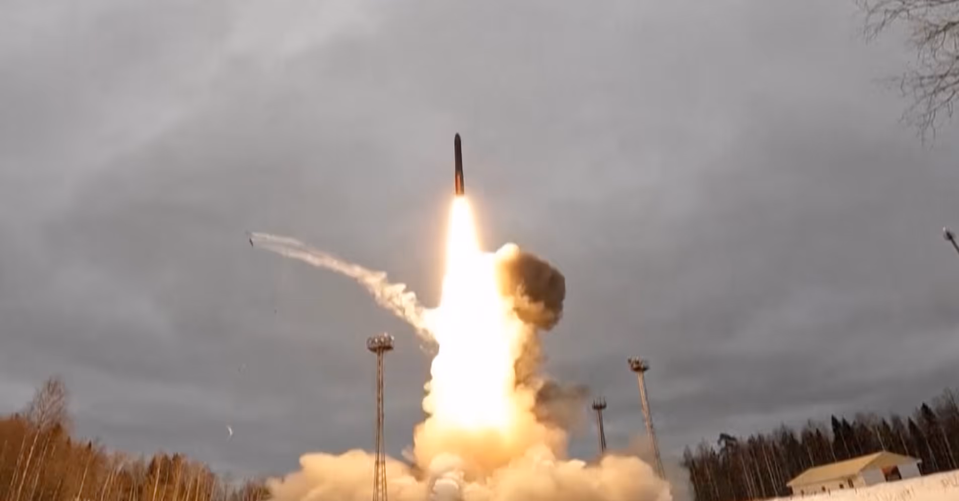 Kyiv accuse Moscou d’avoir tiré pour la première fois un missile intercontinental contre l’Ukraine Kyiv accuse Moscou d’avoir tiré pour la première fois un missile intercontinental contre l’Ukraine