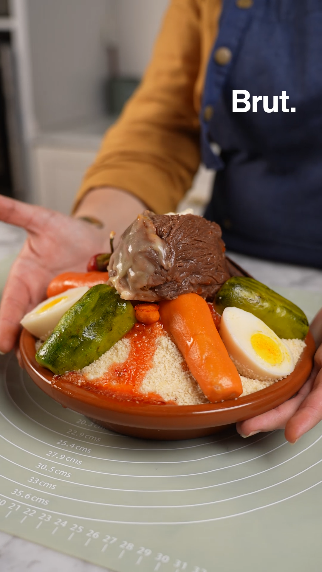 sa-specialite-creer-des-trompe-l-il-sucres-des-plats-algeriens