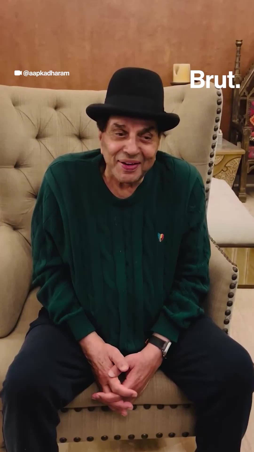 Dharmendra recites poetry