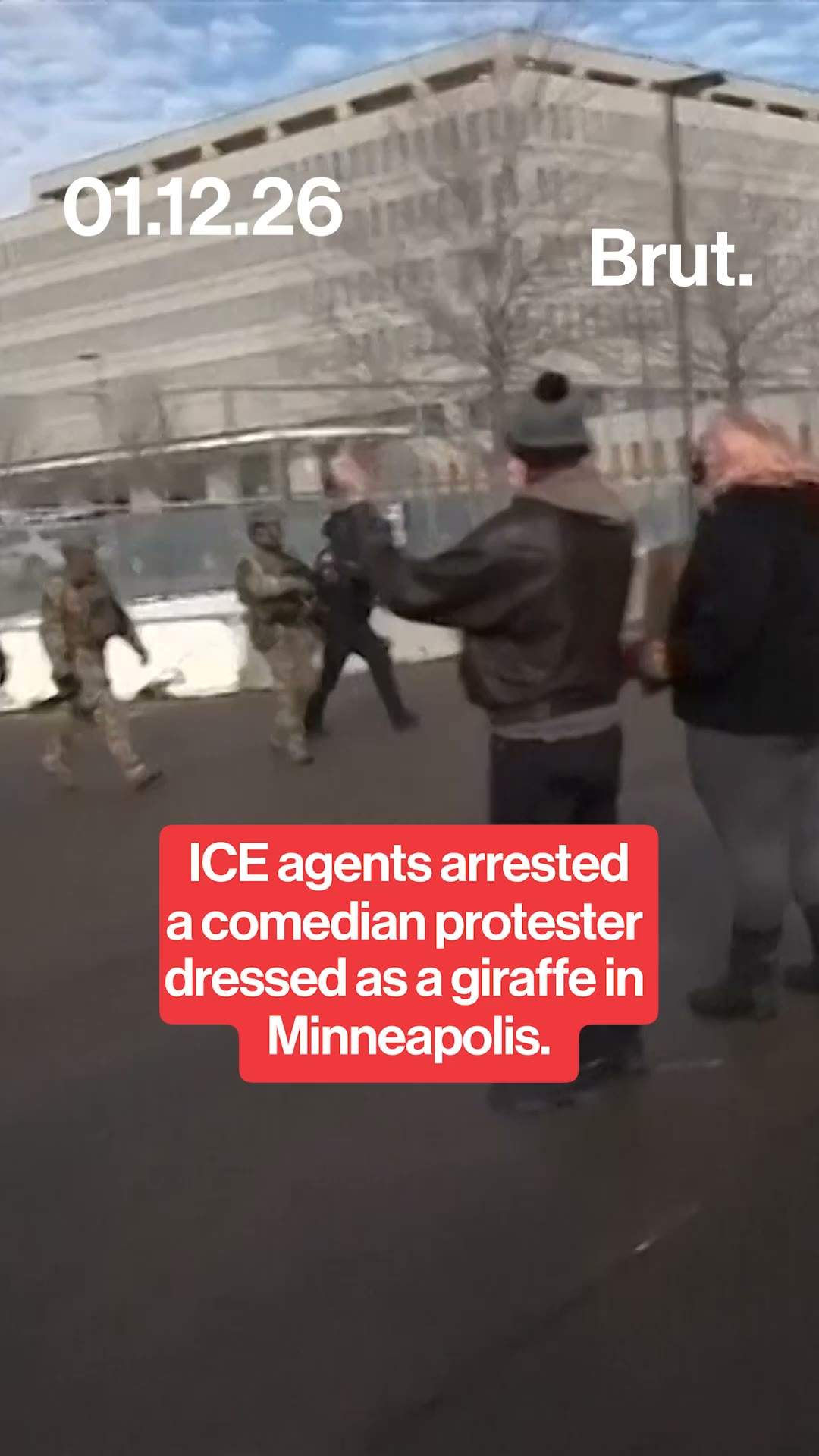 ice-agents-arrest-protester-dressed-as-a-giraffe