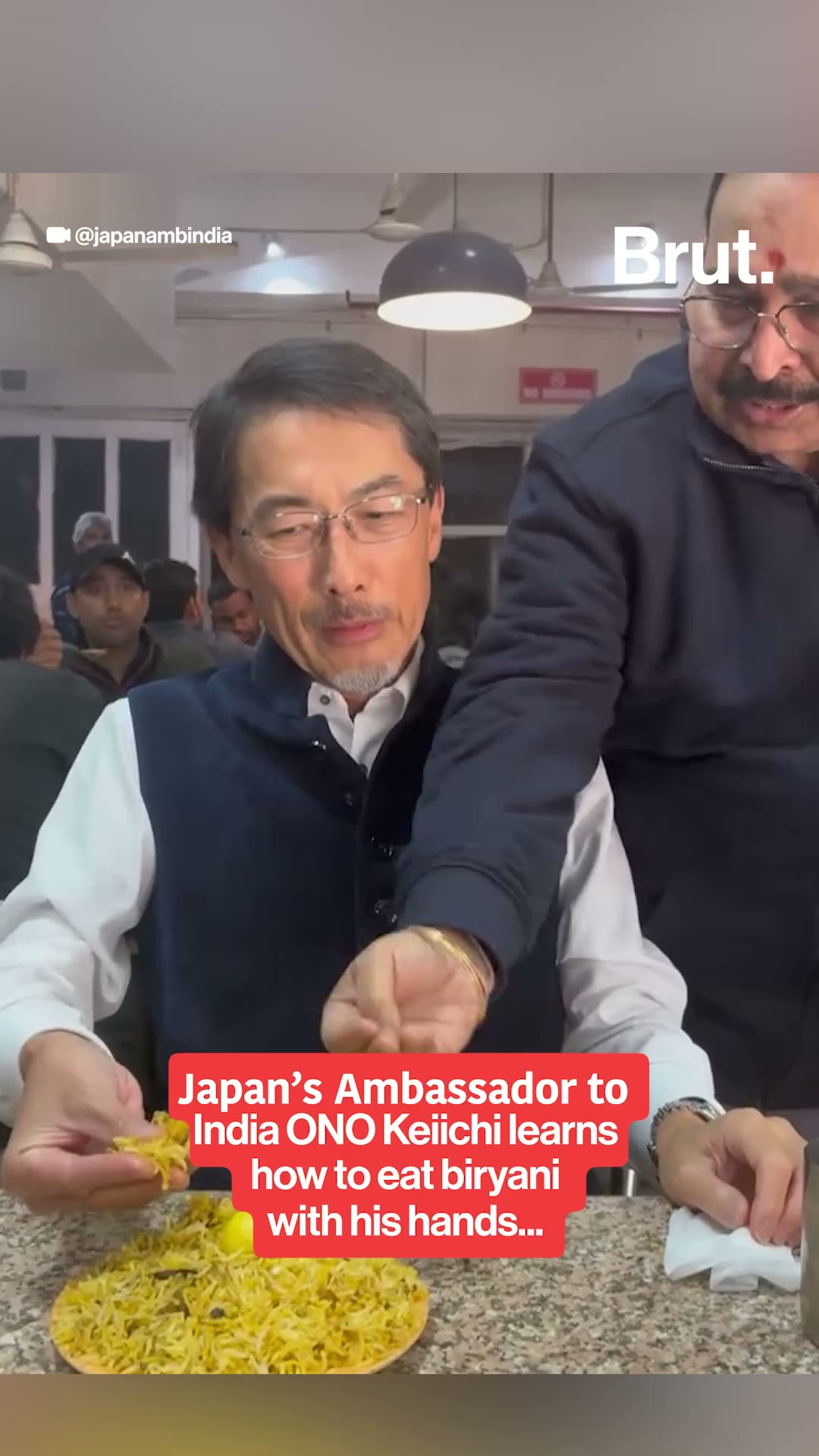 japan-ambassador-eats-biryani