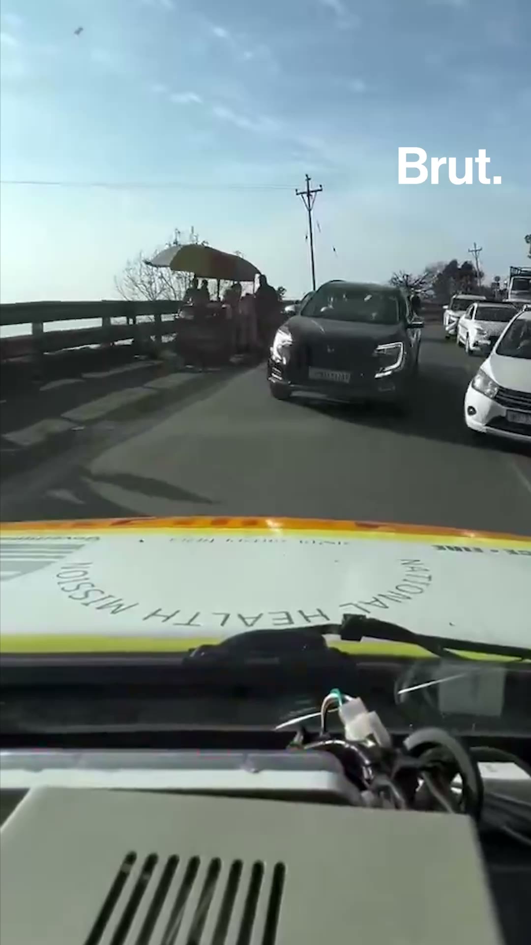 ambulance-path-blocked-in-himachal-pradesh