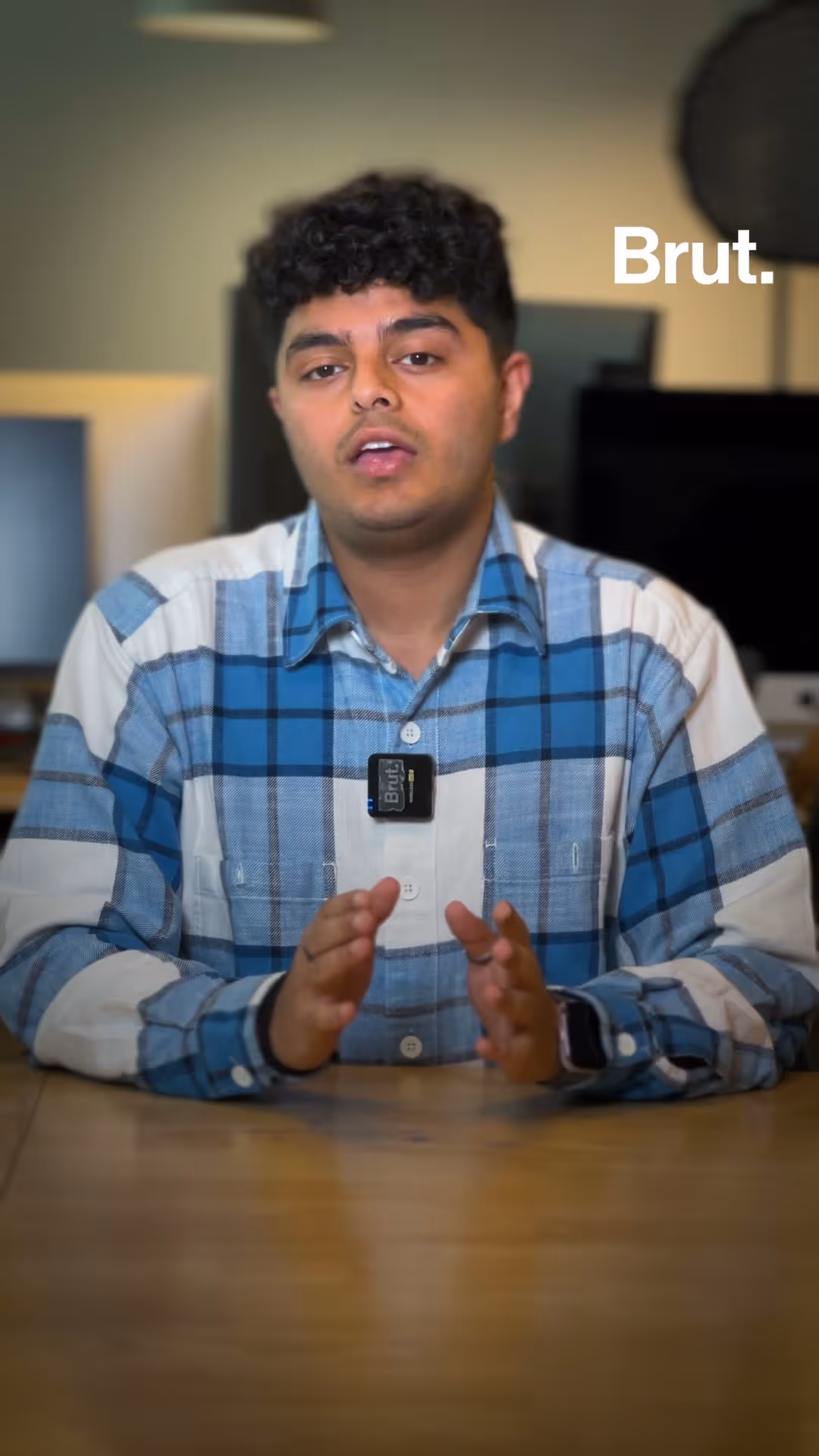 biker-falls-to-his-death-in-delhi