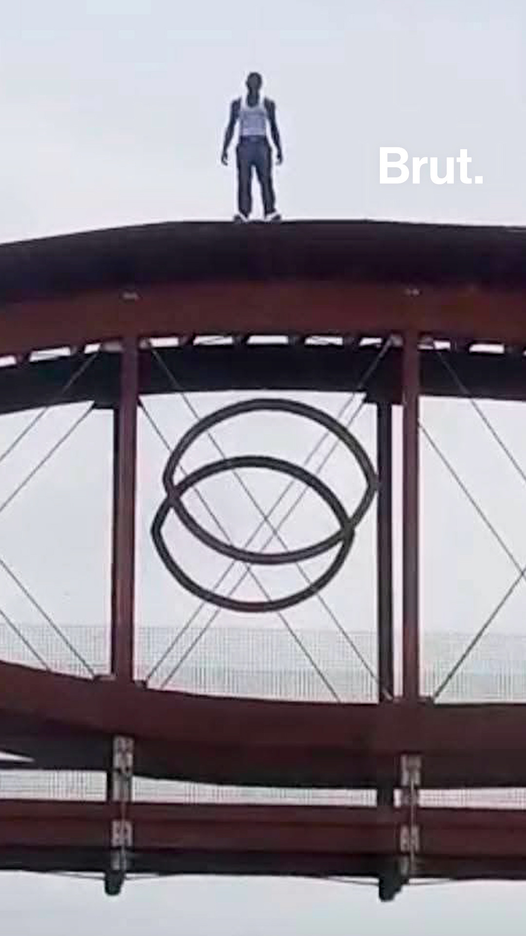 Gabon : par crainte d’être emprisonné, un lycéen se jette d’une passerelle et m€urt.