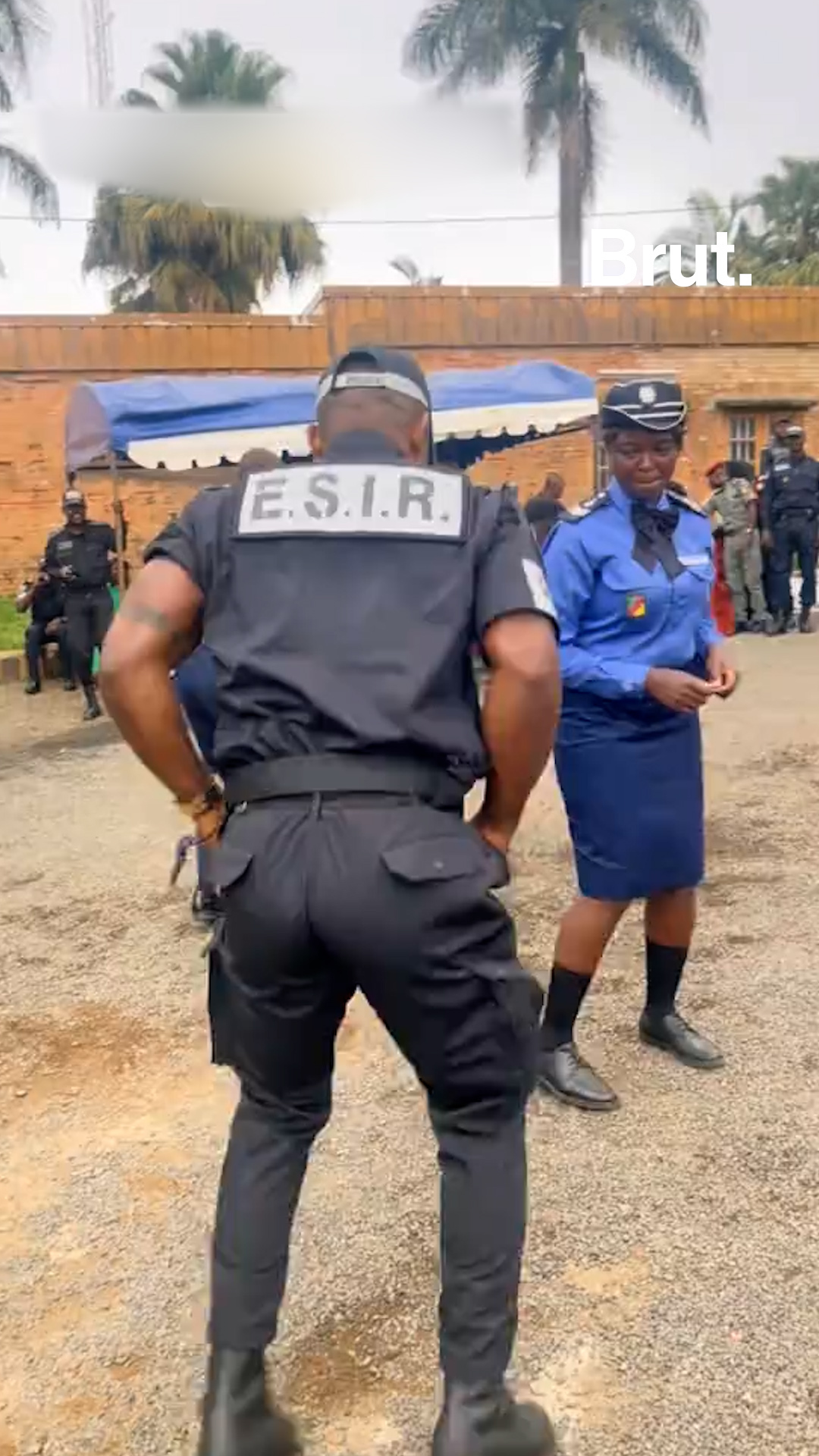 cameroun-les-policiers-interdits-d-apparaitre-en-uniforme-sur-les-reseaux-sociaux