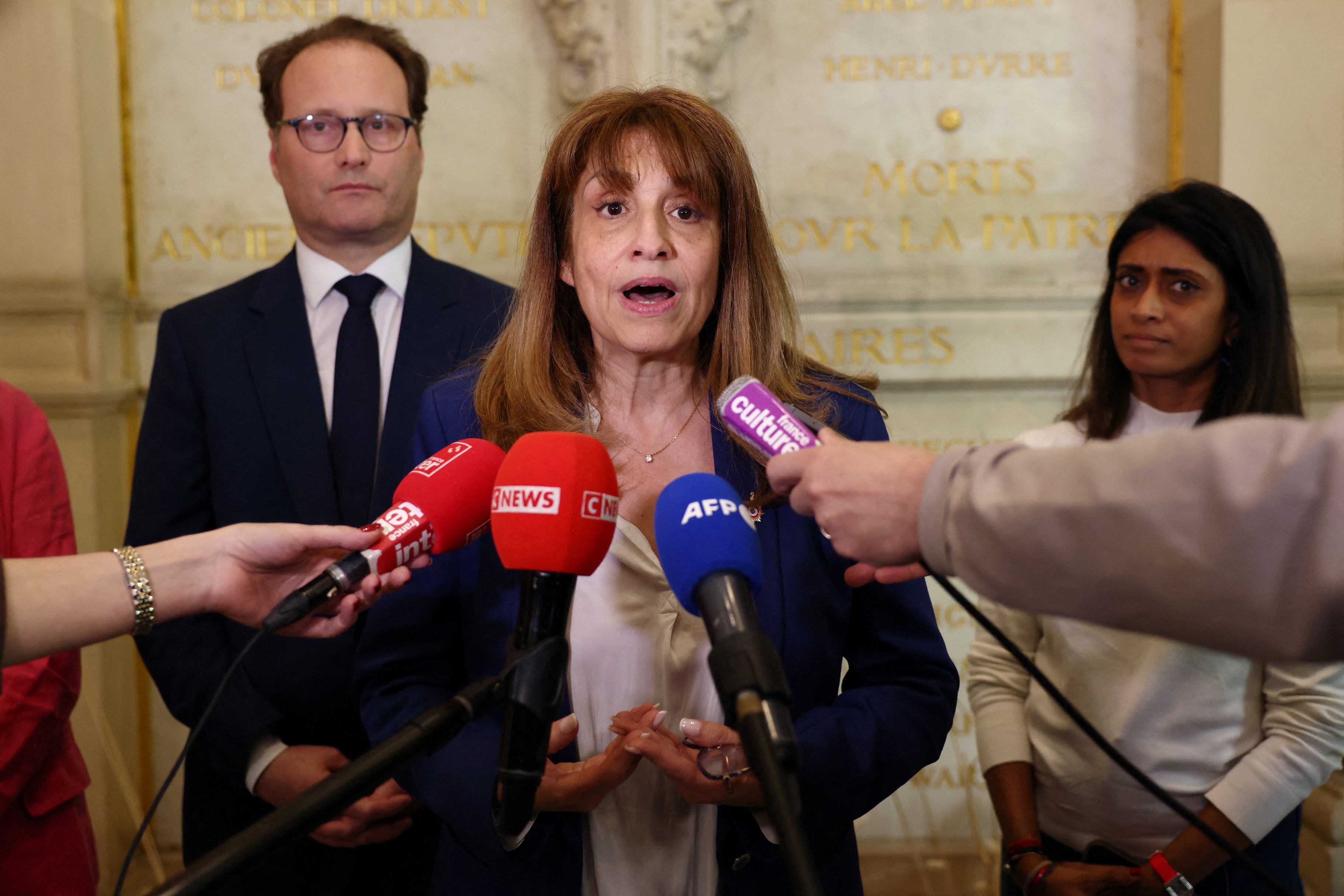 Antisémitisme : les députés macronistes retirent la proposition de loi Yadan, un projet de loi présenté fin juin