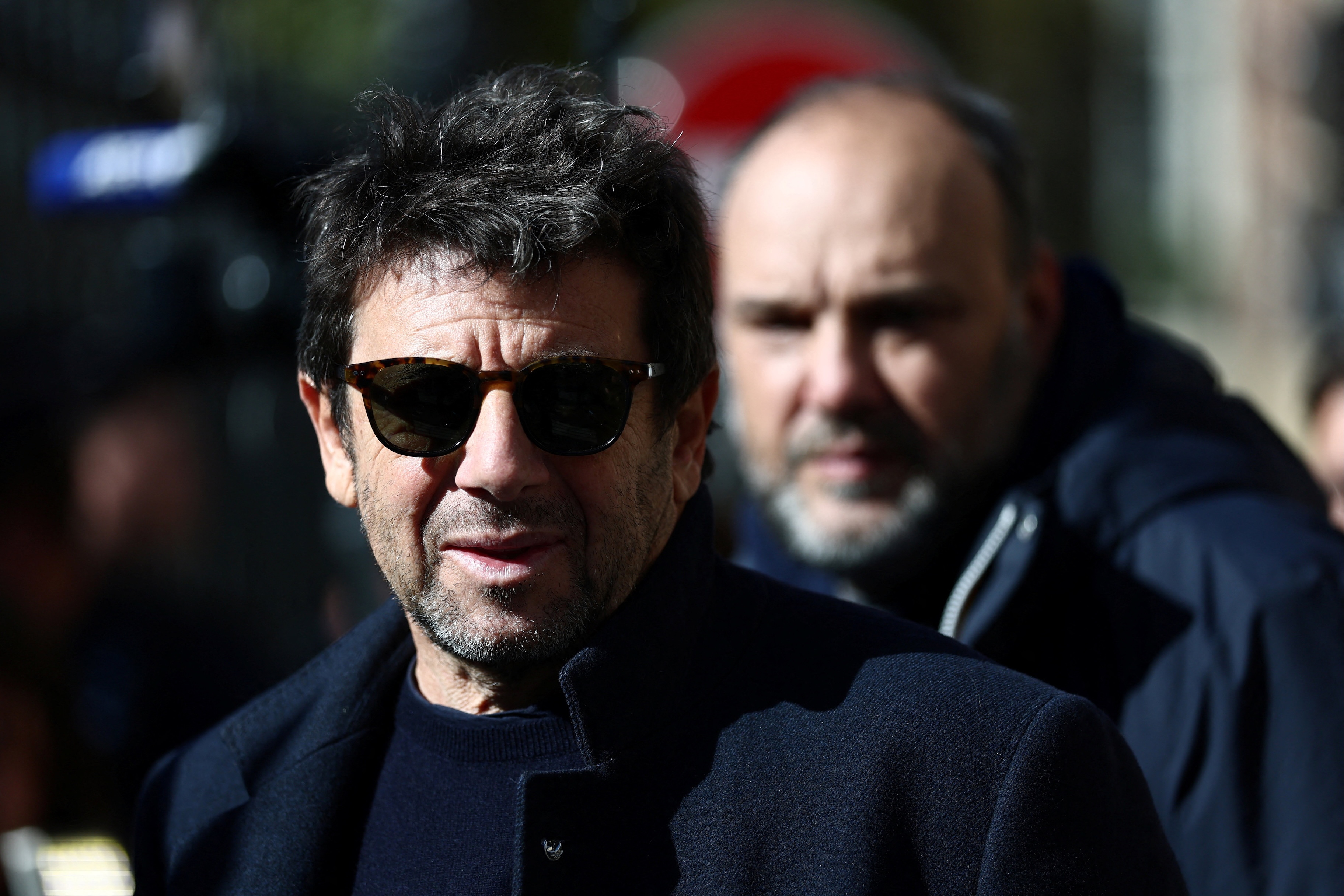 Accusations de violences sexuelles: une pétition demande l'annulation de la tournée de Patrick Bruel