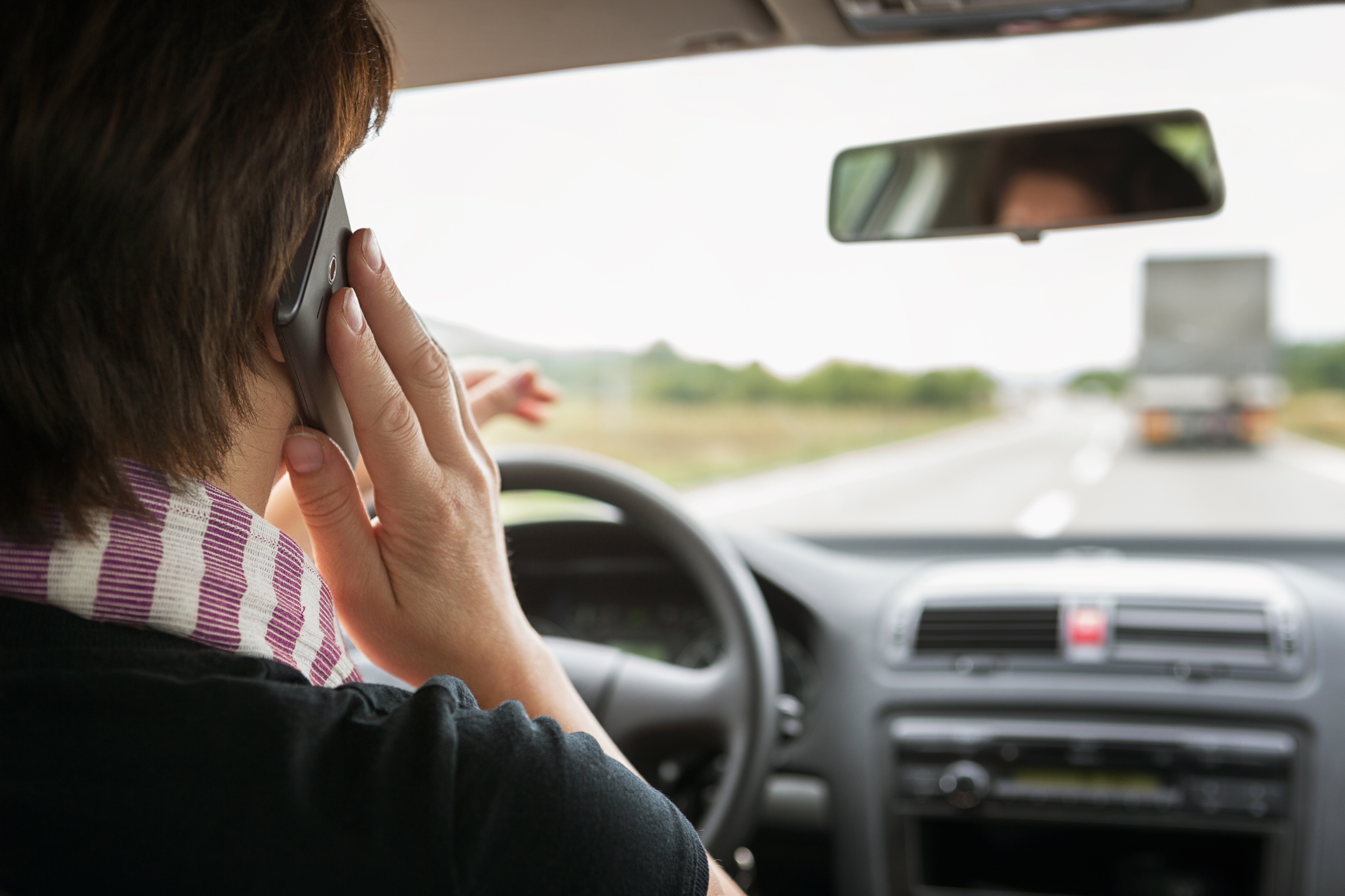 Téléphone au volant : un risque toujours sous-estimé en 2026