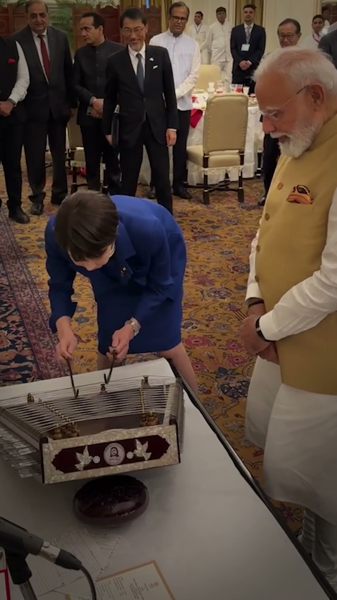 modi-calls-japan-pm-his-younger-sister-as-india-and-japan-meet-in-delhi