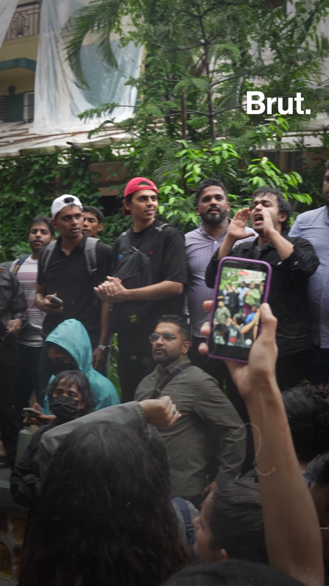 protests-erupt-in-mumbai-over-demands-for-education-reforms
