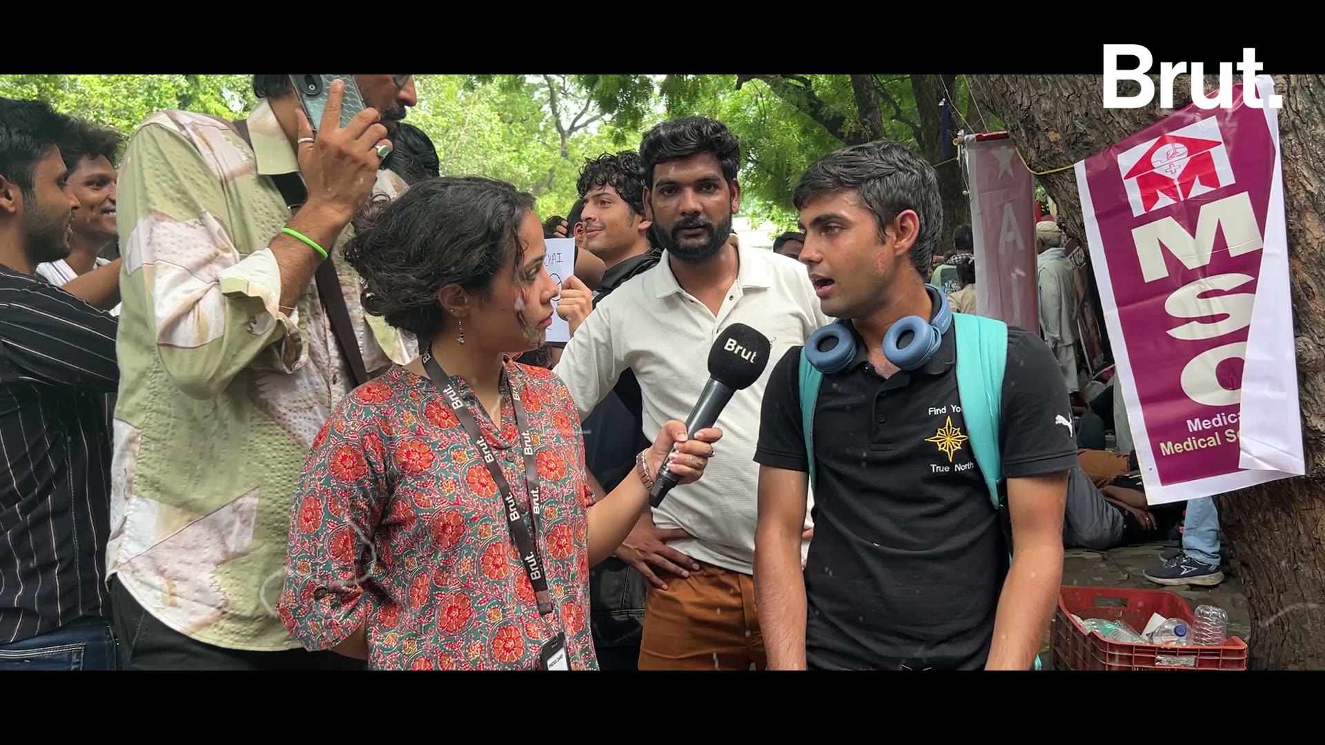 Who are the people working at the Jantar Mantar protest?