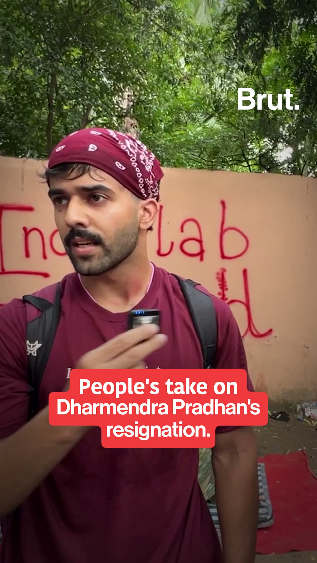 A glimpse of what Brut saw at Jantar Mantar when Dharmendra Pradhan resigned. Full video out soon.