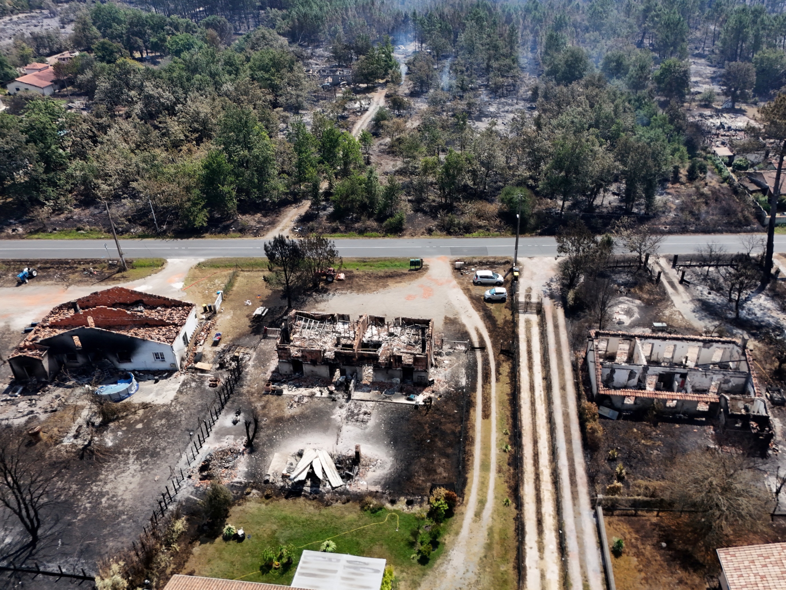 2026-07-26T120757Z_1006699201_RC2OLMAAN20A_RTRMADP_3_EUROPE-WEATHER-FRANCE-WILDFIRE
