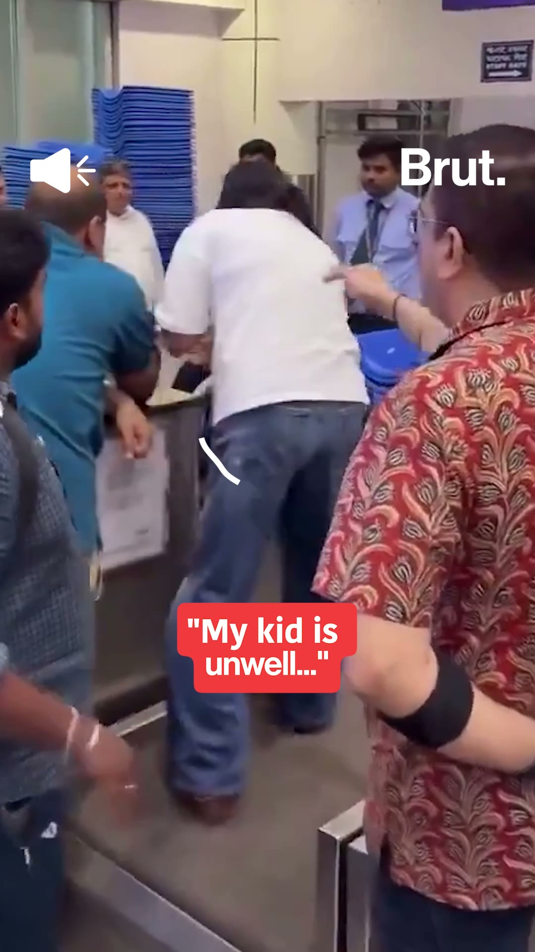 IndiGo Flight Cancellation: Passenger Confronts Staff At Bhubaneswar Airport