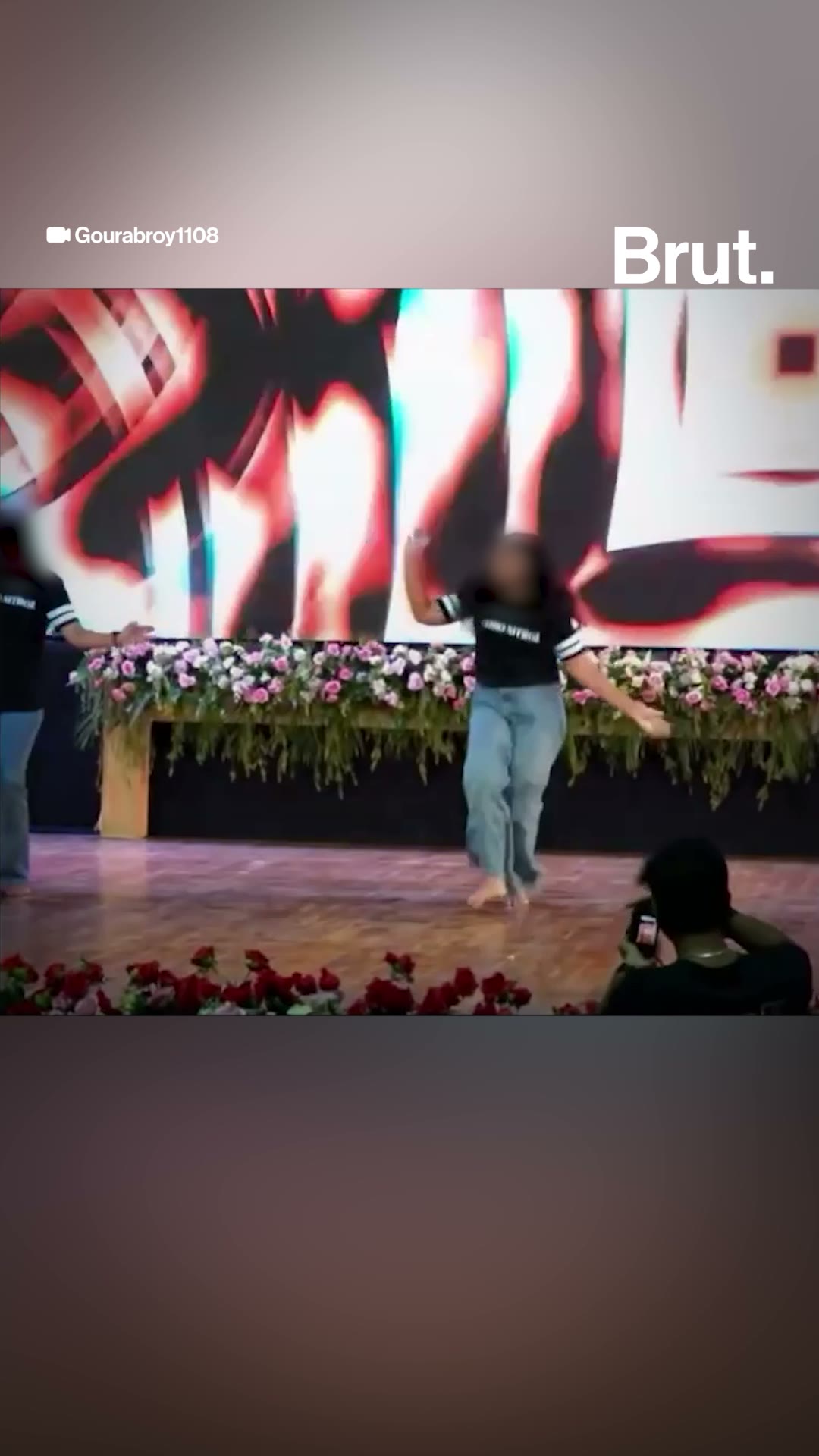 Why did a professor stop NIT Durgapur’s freshers’ performance?