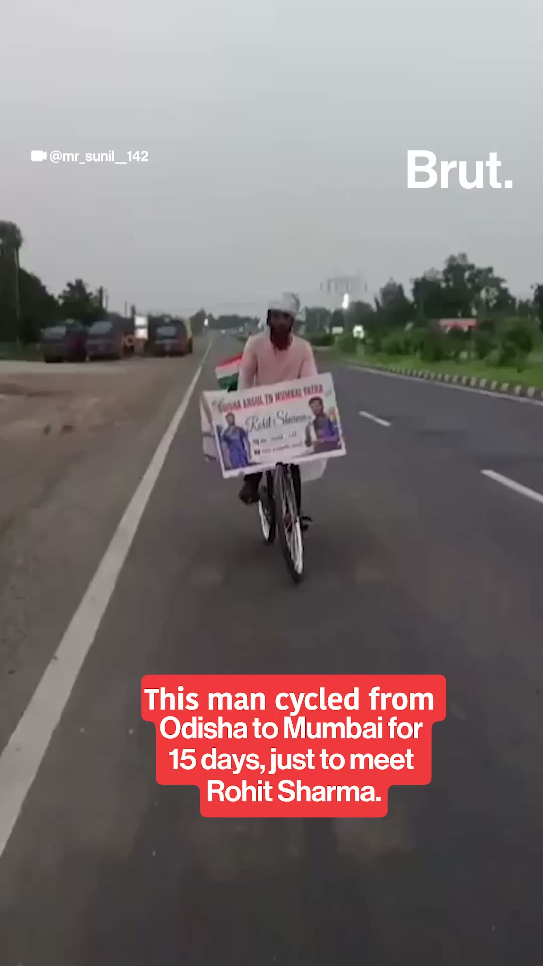 Fan cycles over 1800 km to meet his favourite cricketer Rohit Sharma