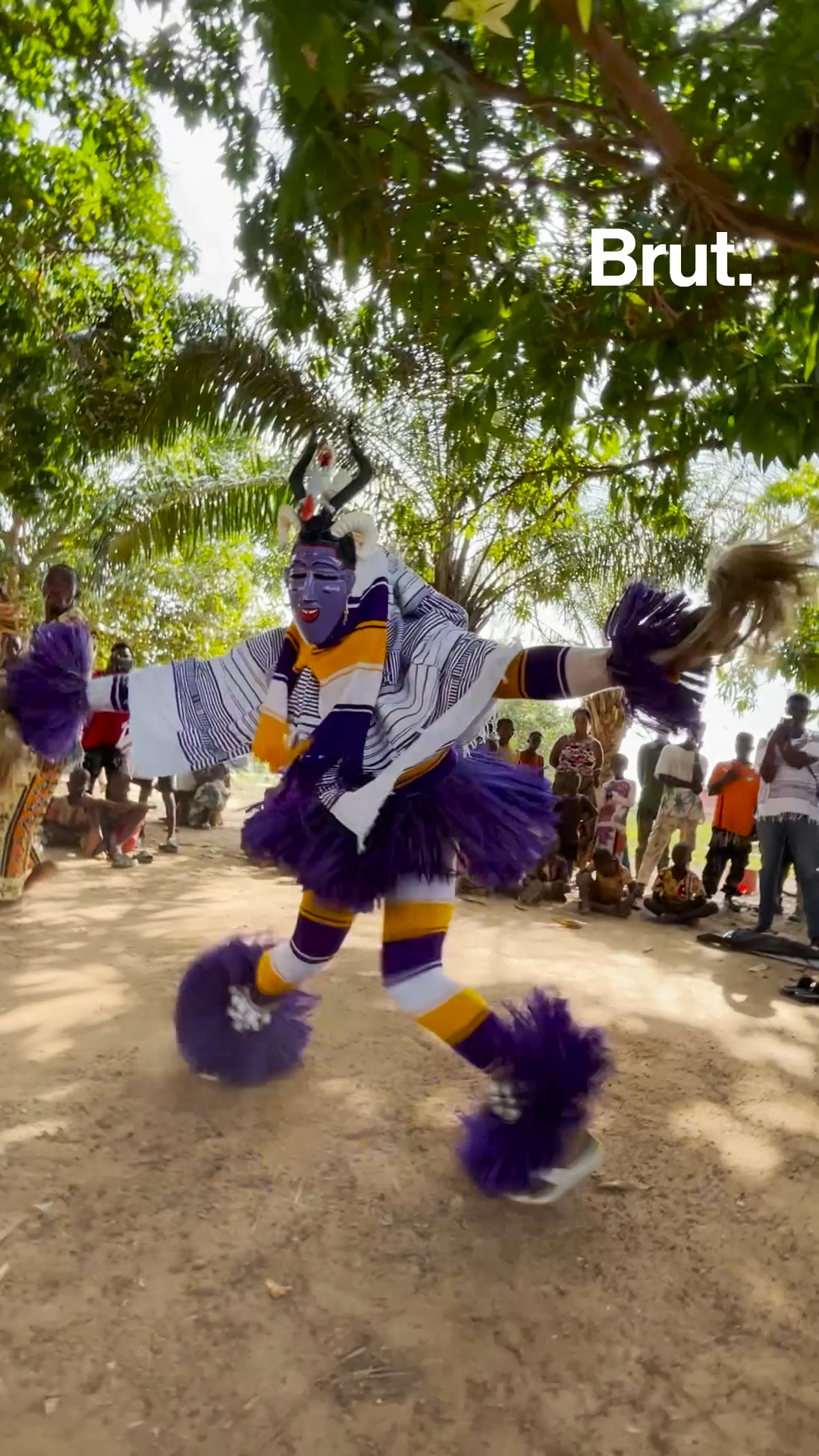 a-la-decouverte-du-zaouli-l-une-des-danses-les-plus-rapides-au-monde