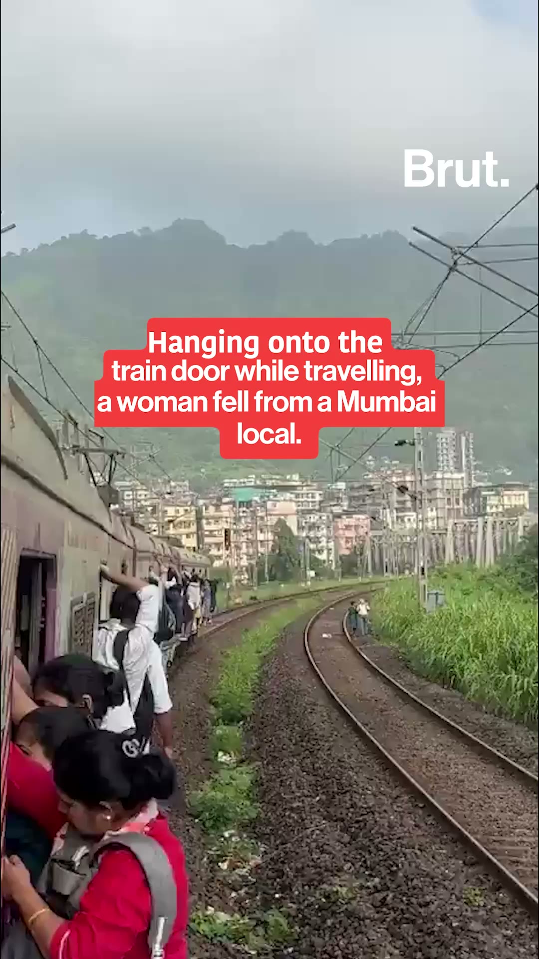 Mumbai Local Train Woman Falls Between Diva And Mumbra While Travelling Near Door