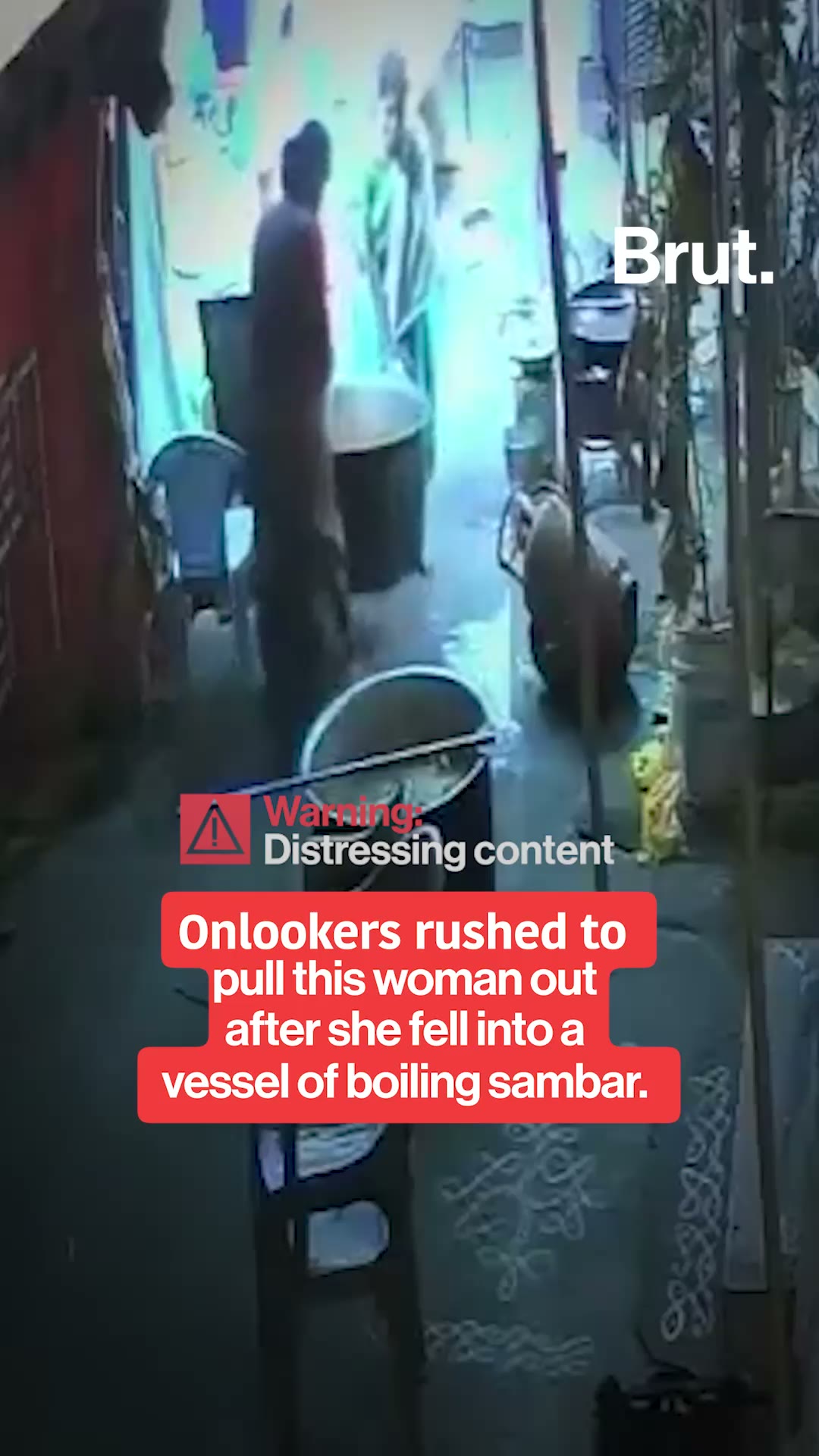 woman-falls-into-boiling-sambar-during-ganeshotsav-annadanam-in-vijayawada-dies-during-treatment
