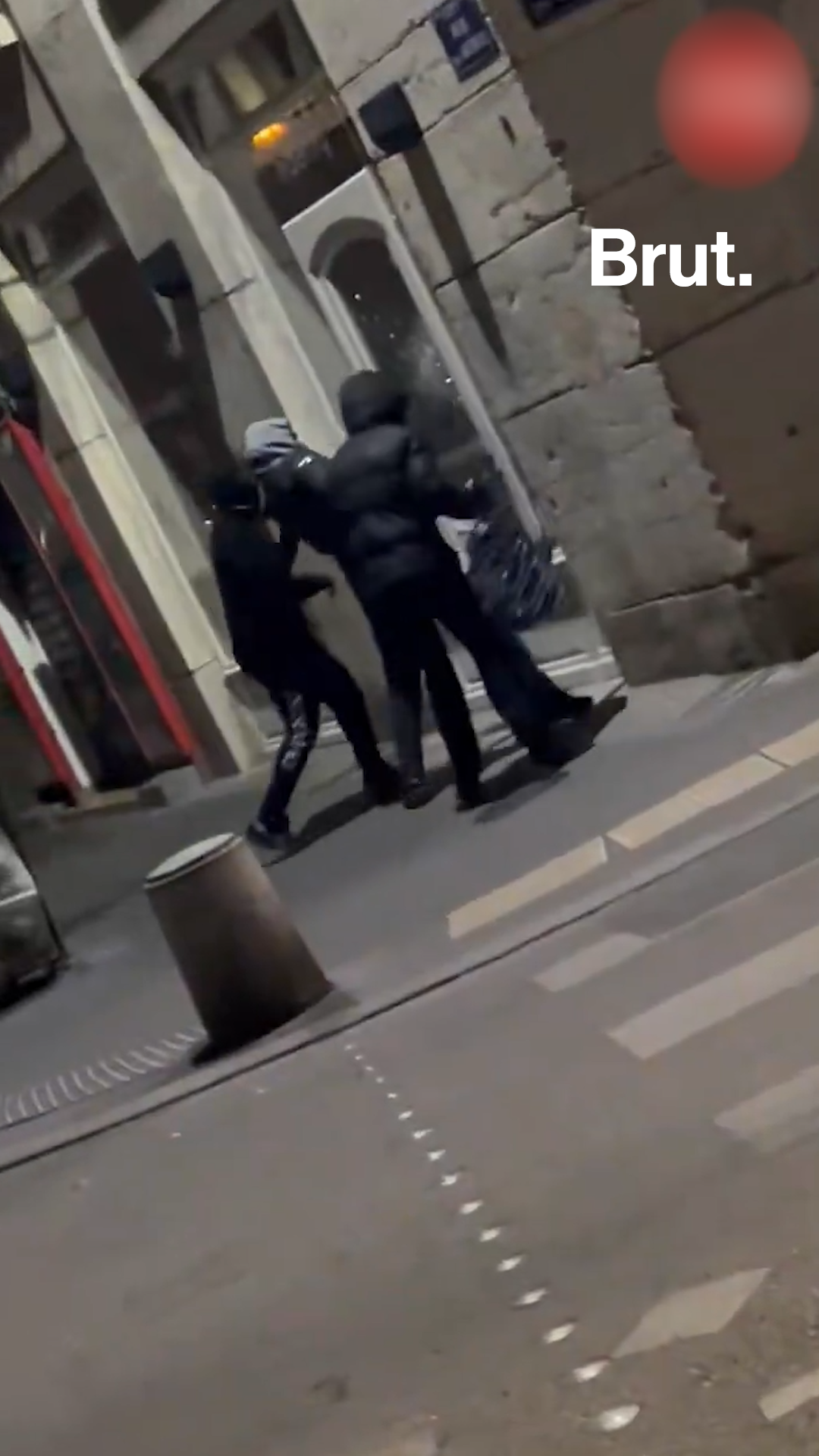 Braquage à Lyon en pleine nuit.
