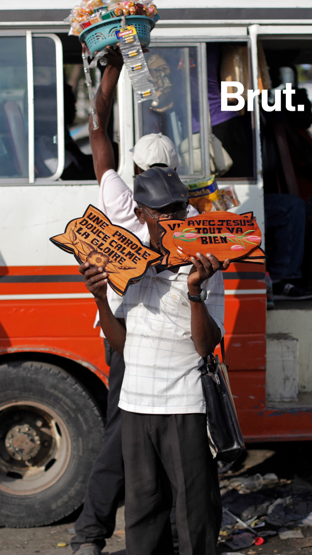 ghana-precher-ou-vendre-dans-les-bus-peut-couter-huit-mois-de-prison