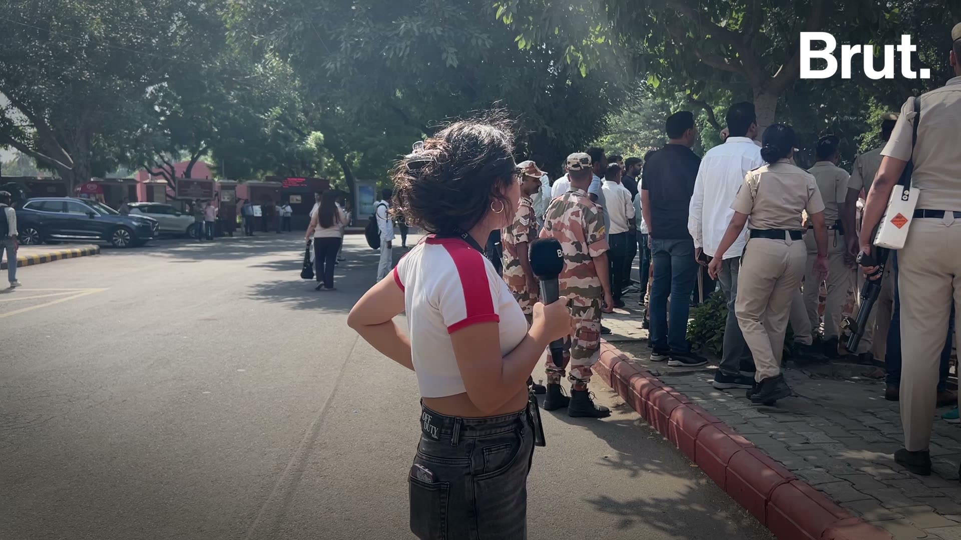 lawmakers-vs-law-enforcement-inside-the-opposition-mps-protest-in-delhi-against-gyanesh-kumar