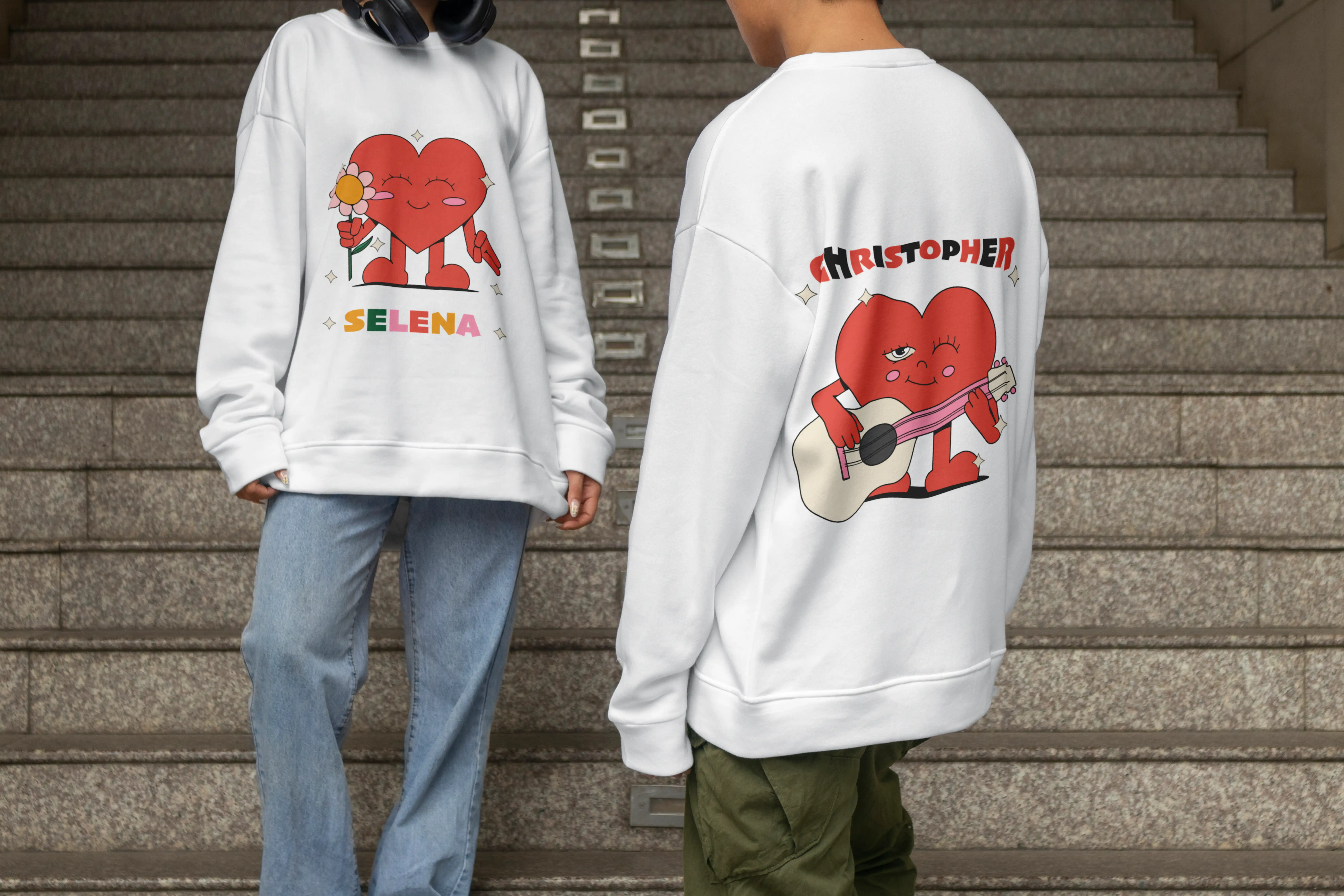 Customizable sweater with Merchize and Customily