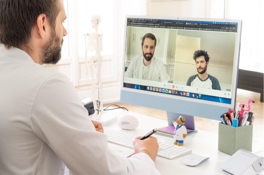 Une image contenant personne, intérieur, habits, Visage humainLe contenu généré par l’IA peut être incorrect.